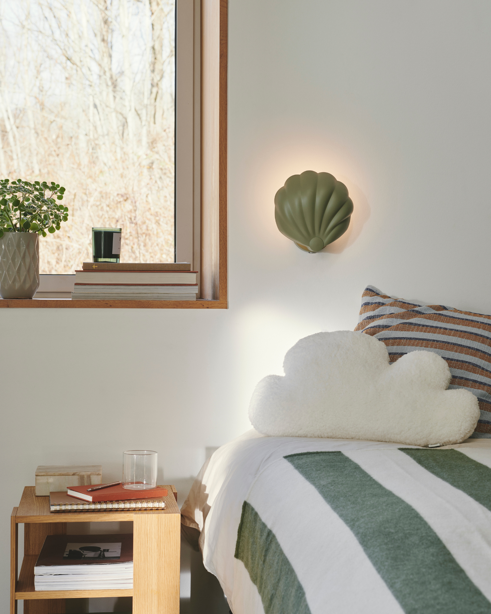 Konchi Wall Light
