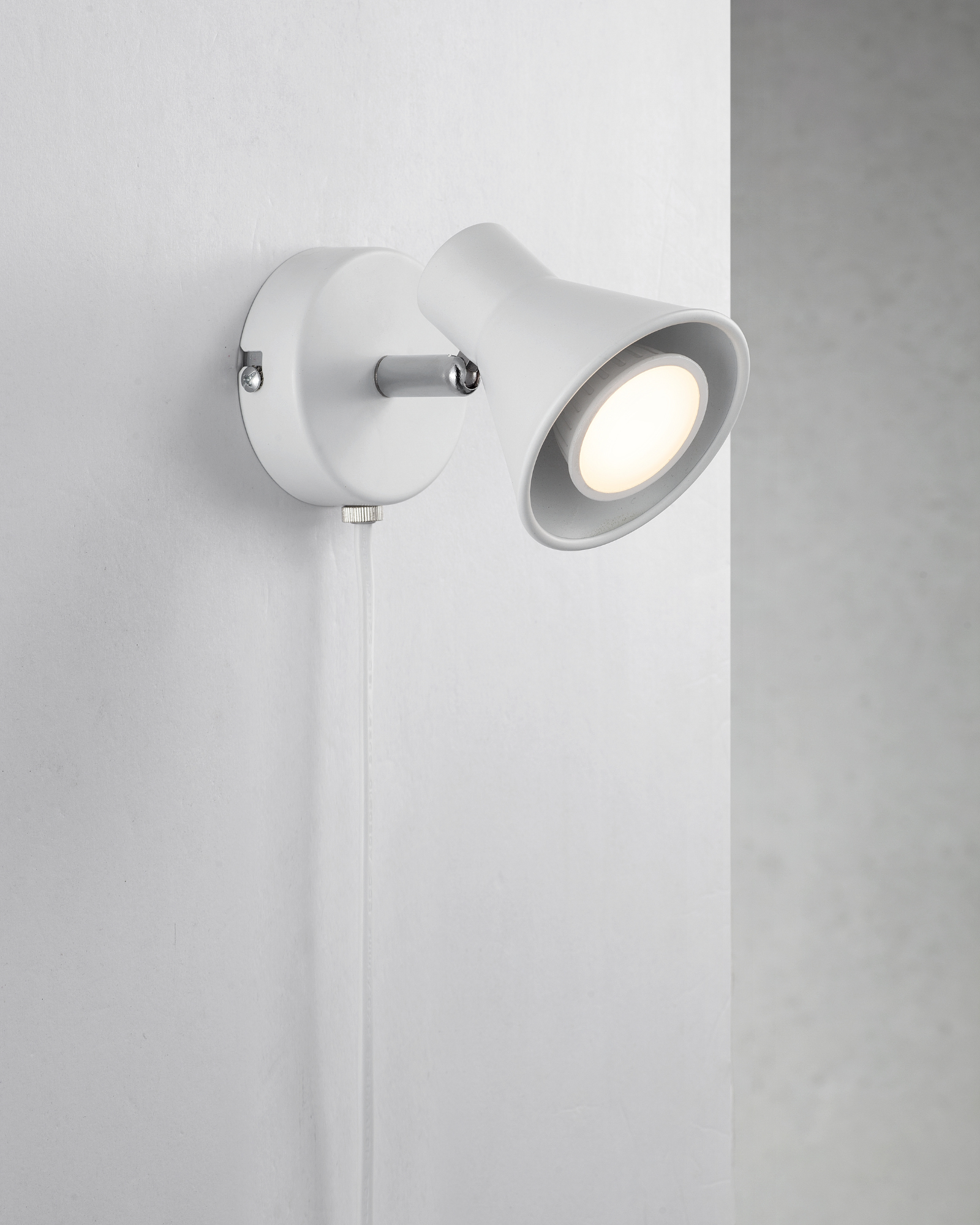 Eik Wall light