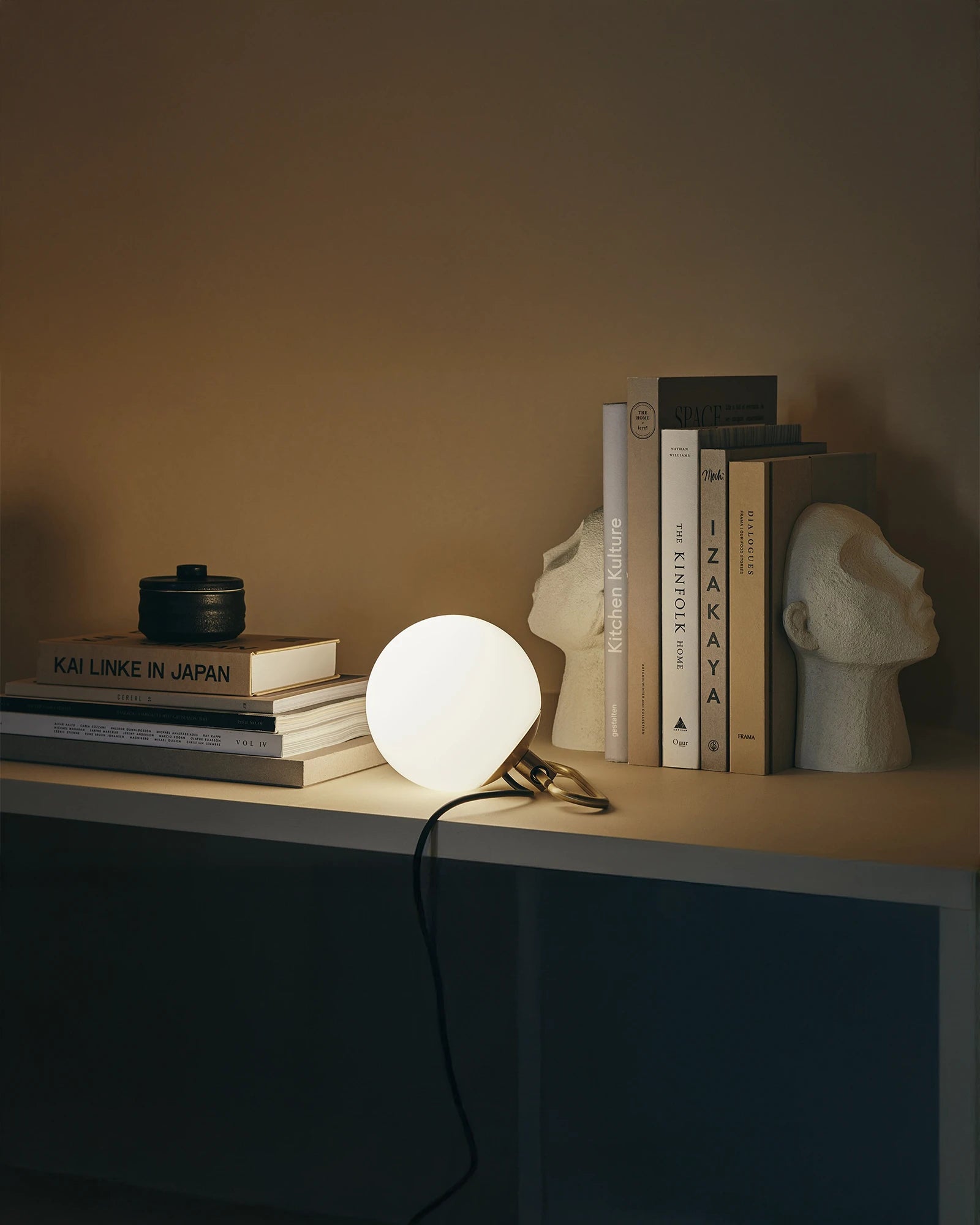 NH1217 Table Lamp