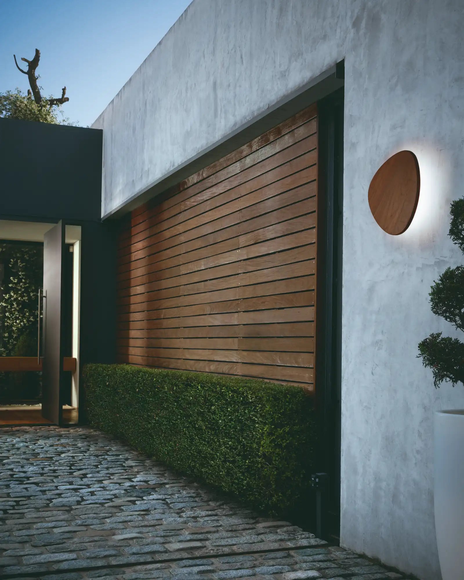 Tria Outdoor Wall Light