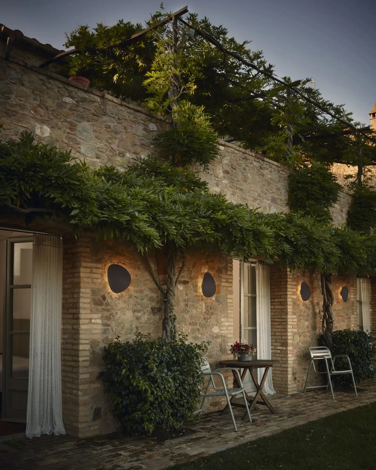 Tria Outdoor Wall Light