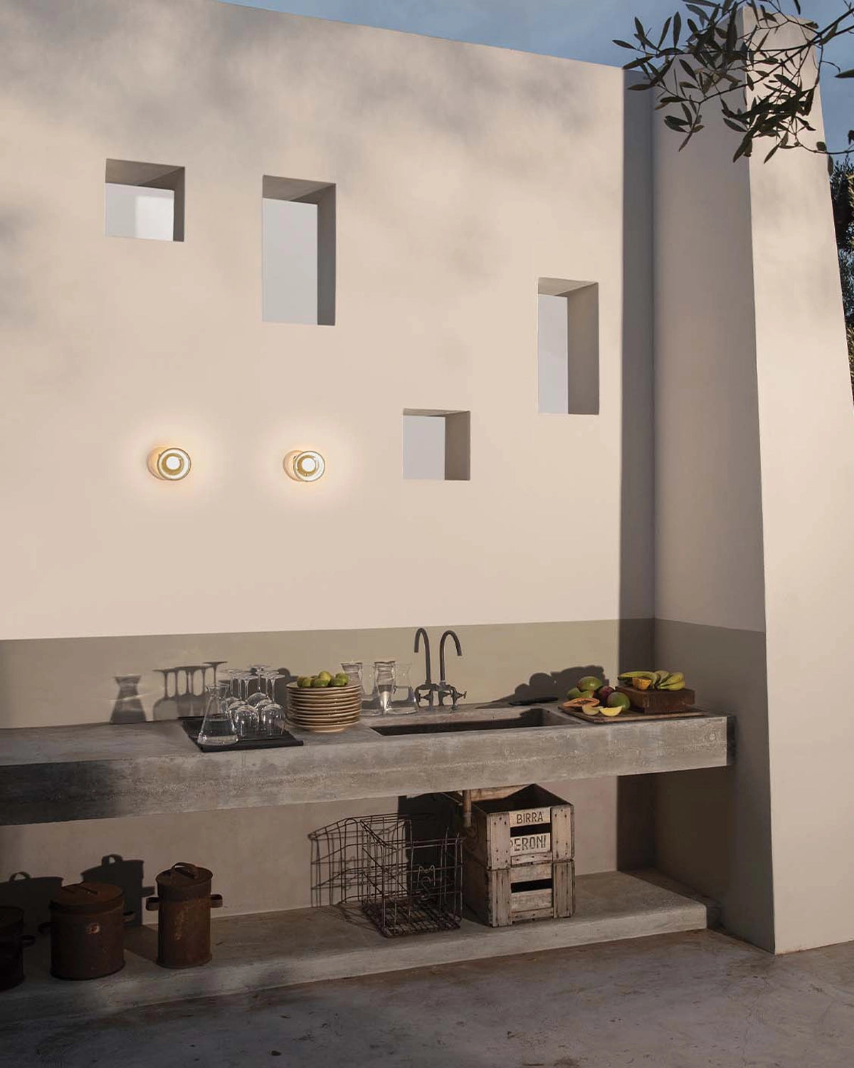 Agua Wall Light
