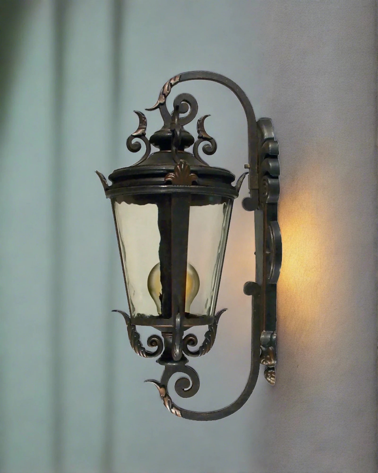 Albany Wall Light