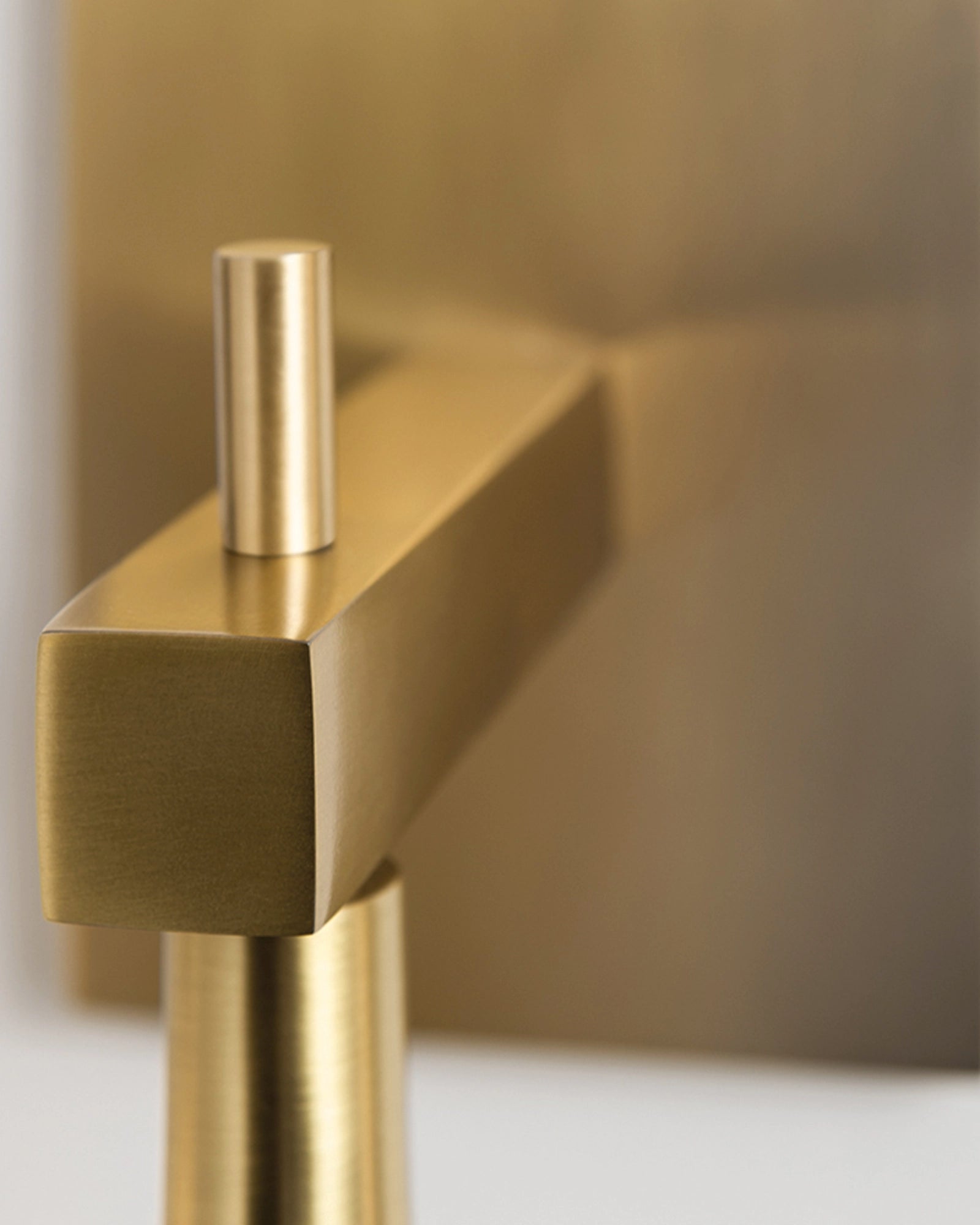 Ariana Wall Light