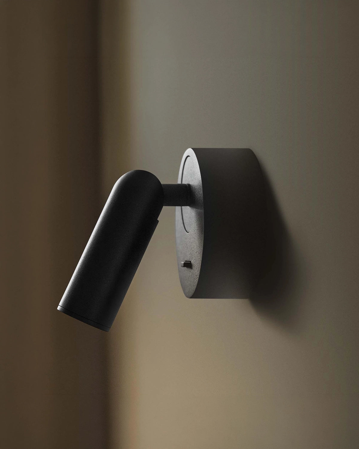 Bean Round Wall Light