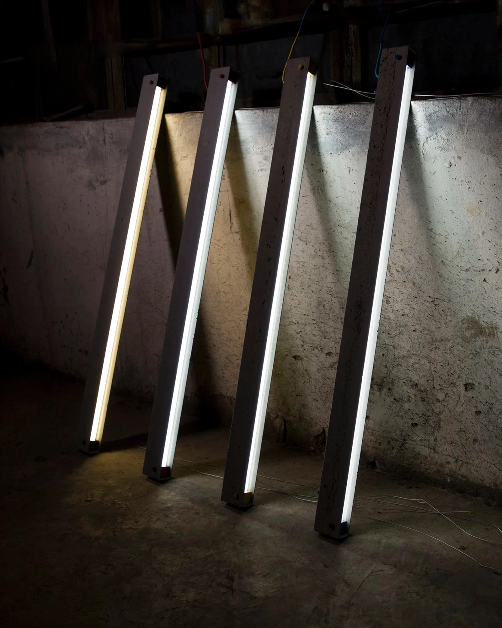 Yi Linear Pendant Light