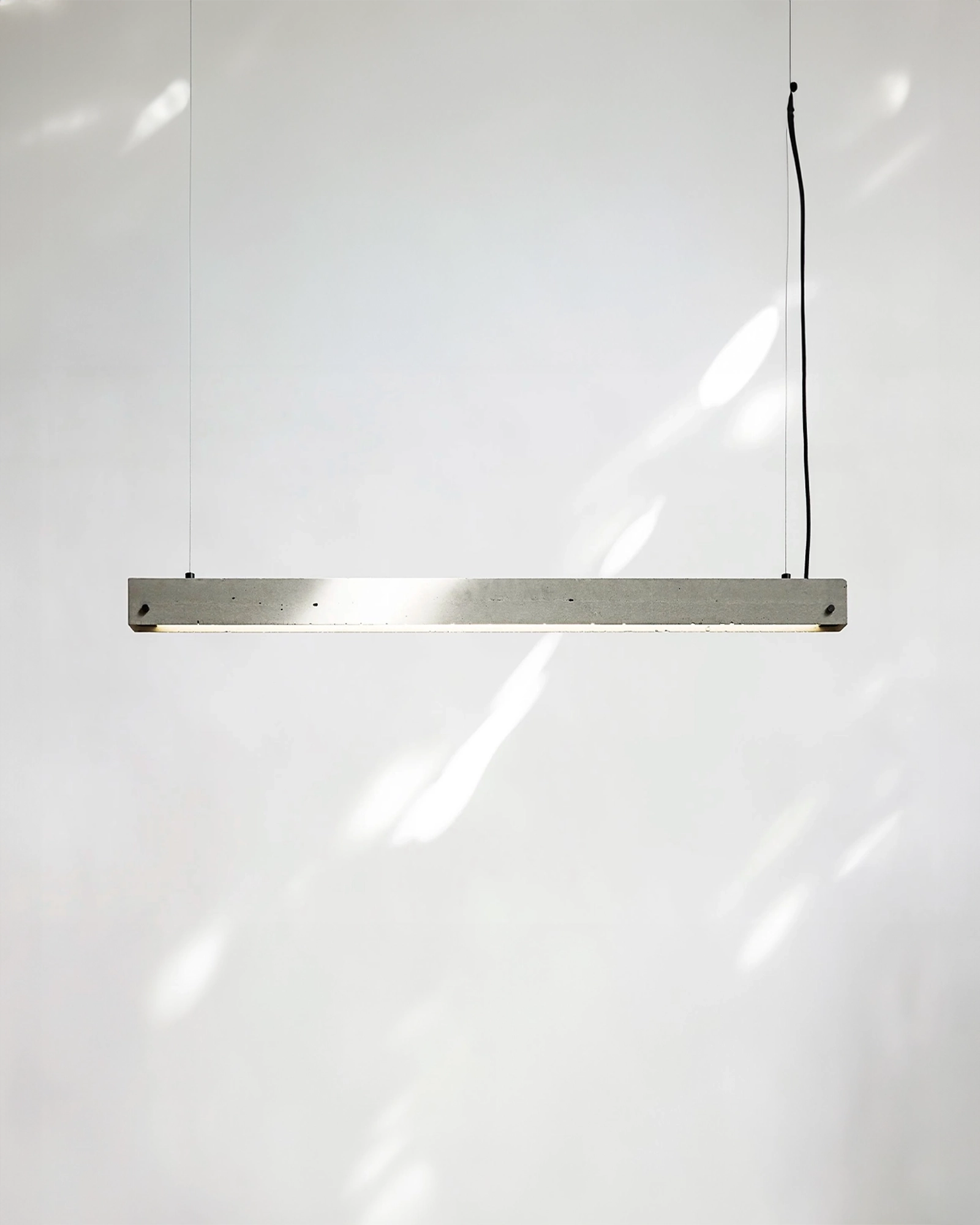 Yi Linear Pendant Light
