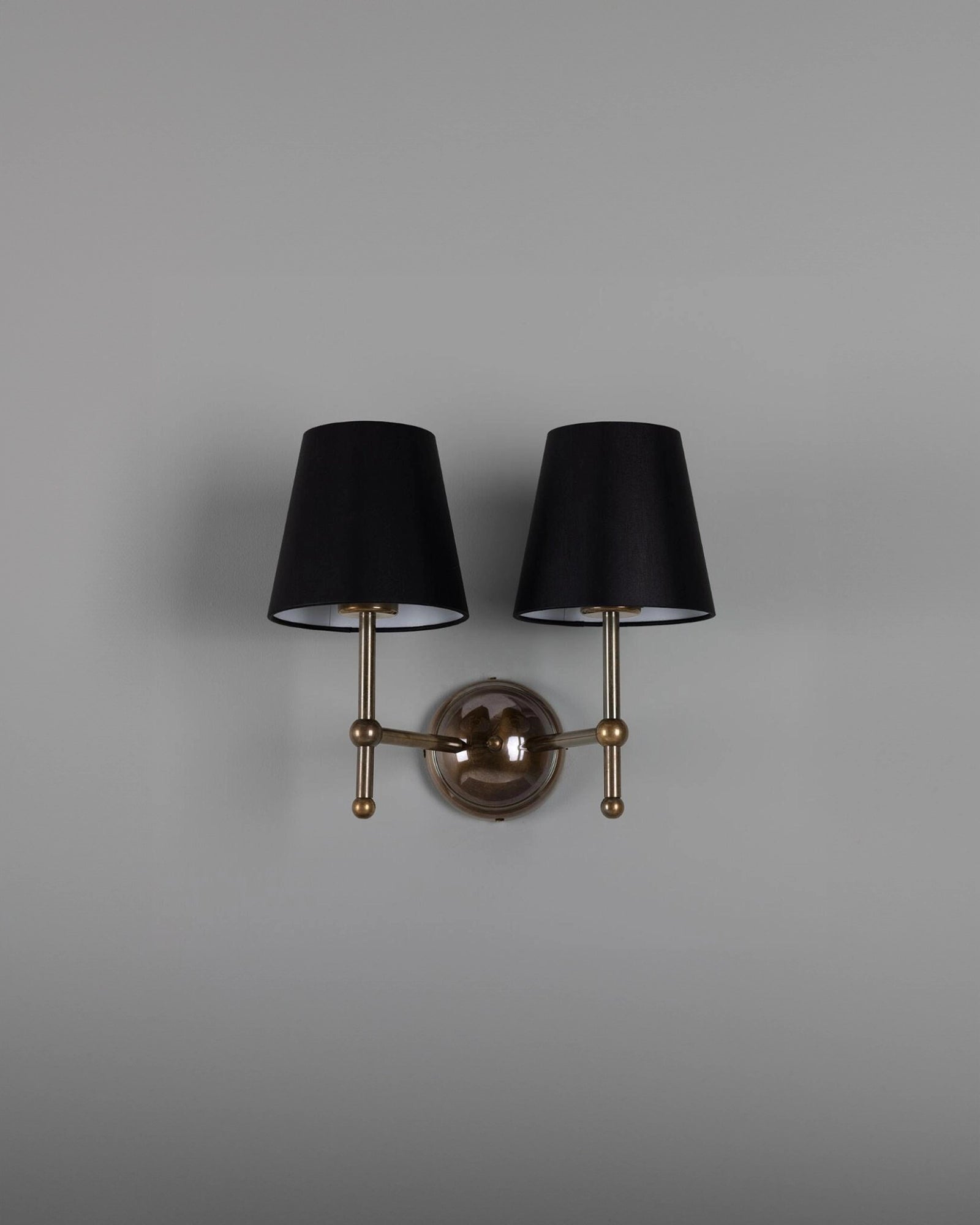 Bursa Wall Light