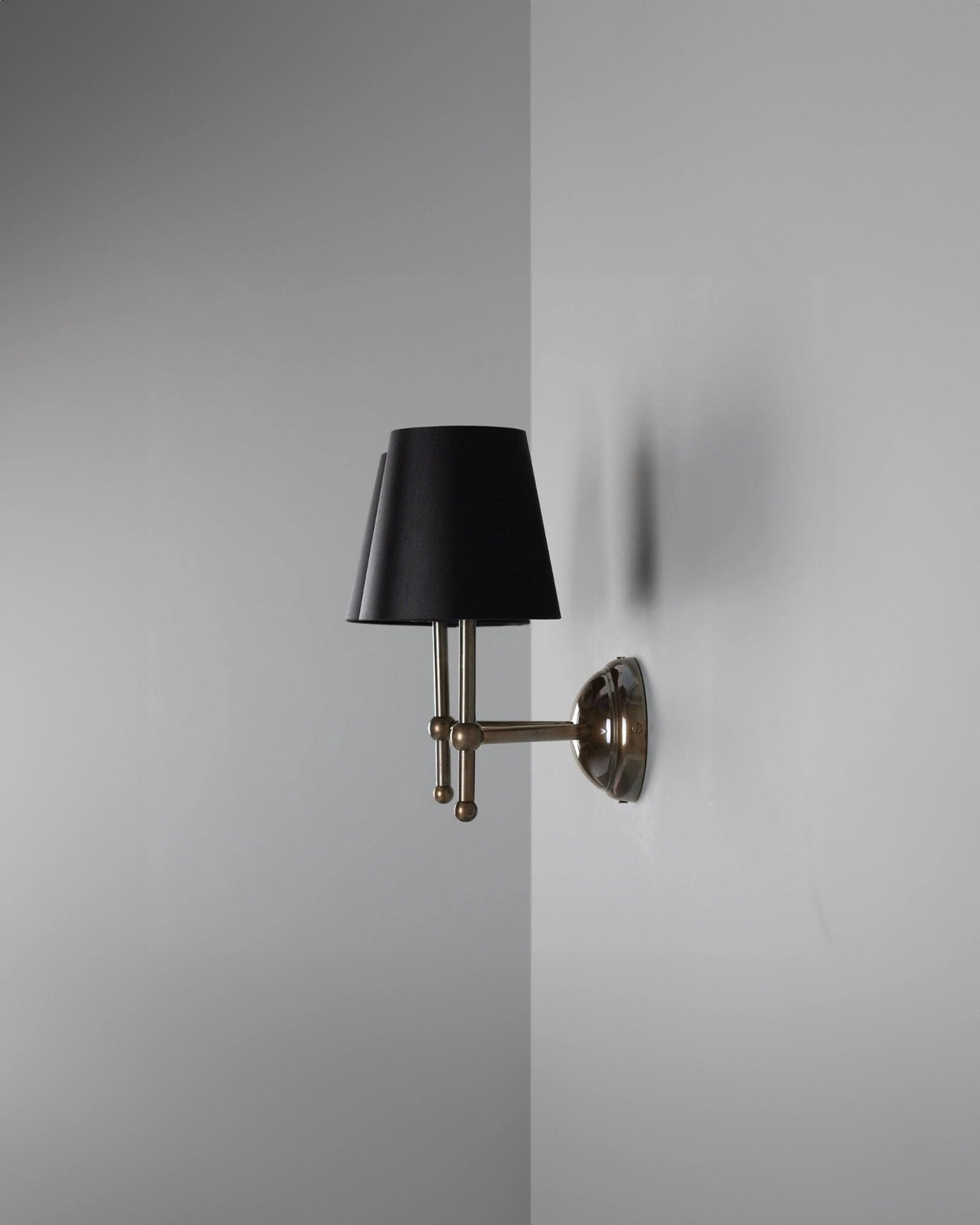 Bursa Wall Light