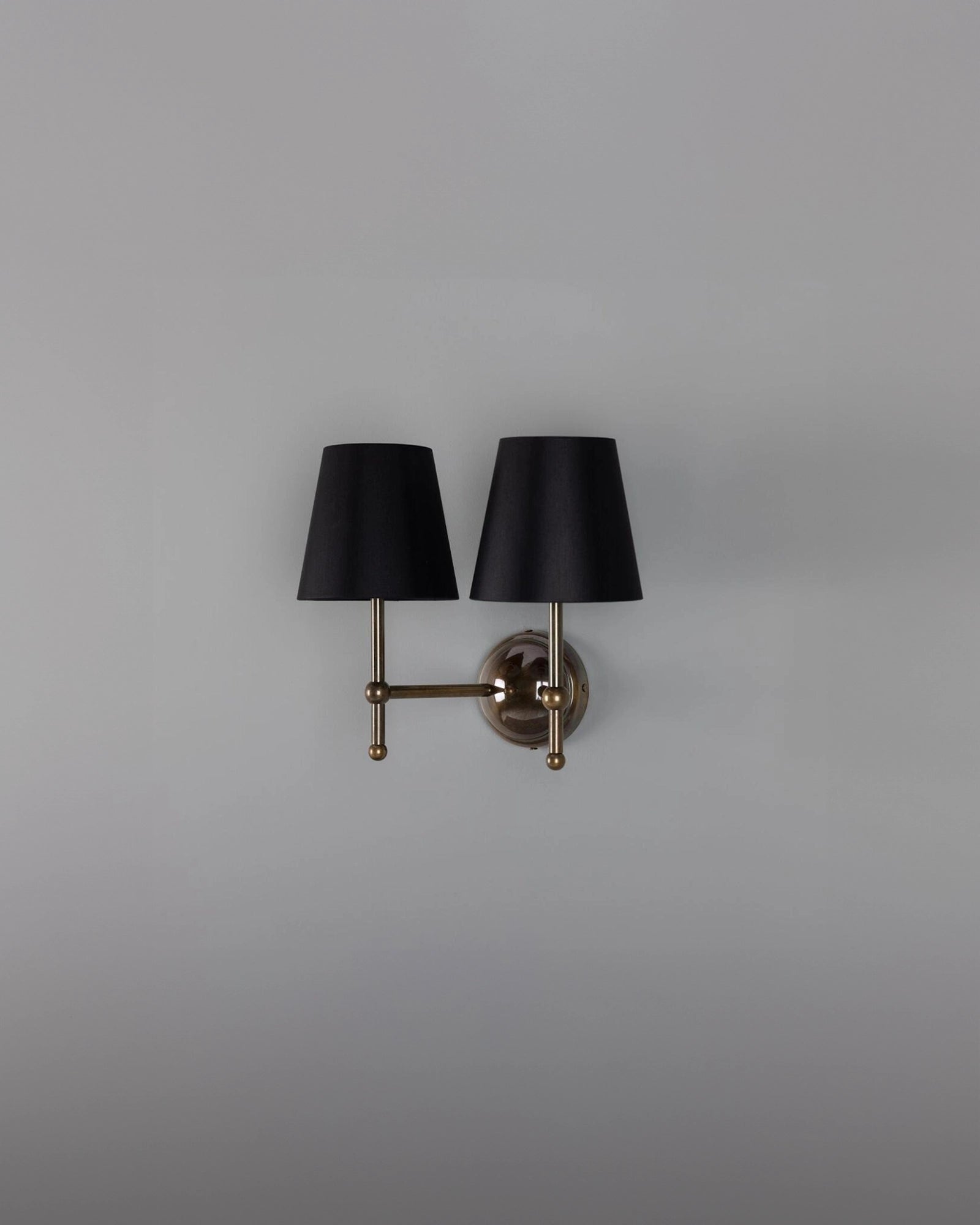 Bursa Wall Light