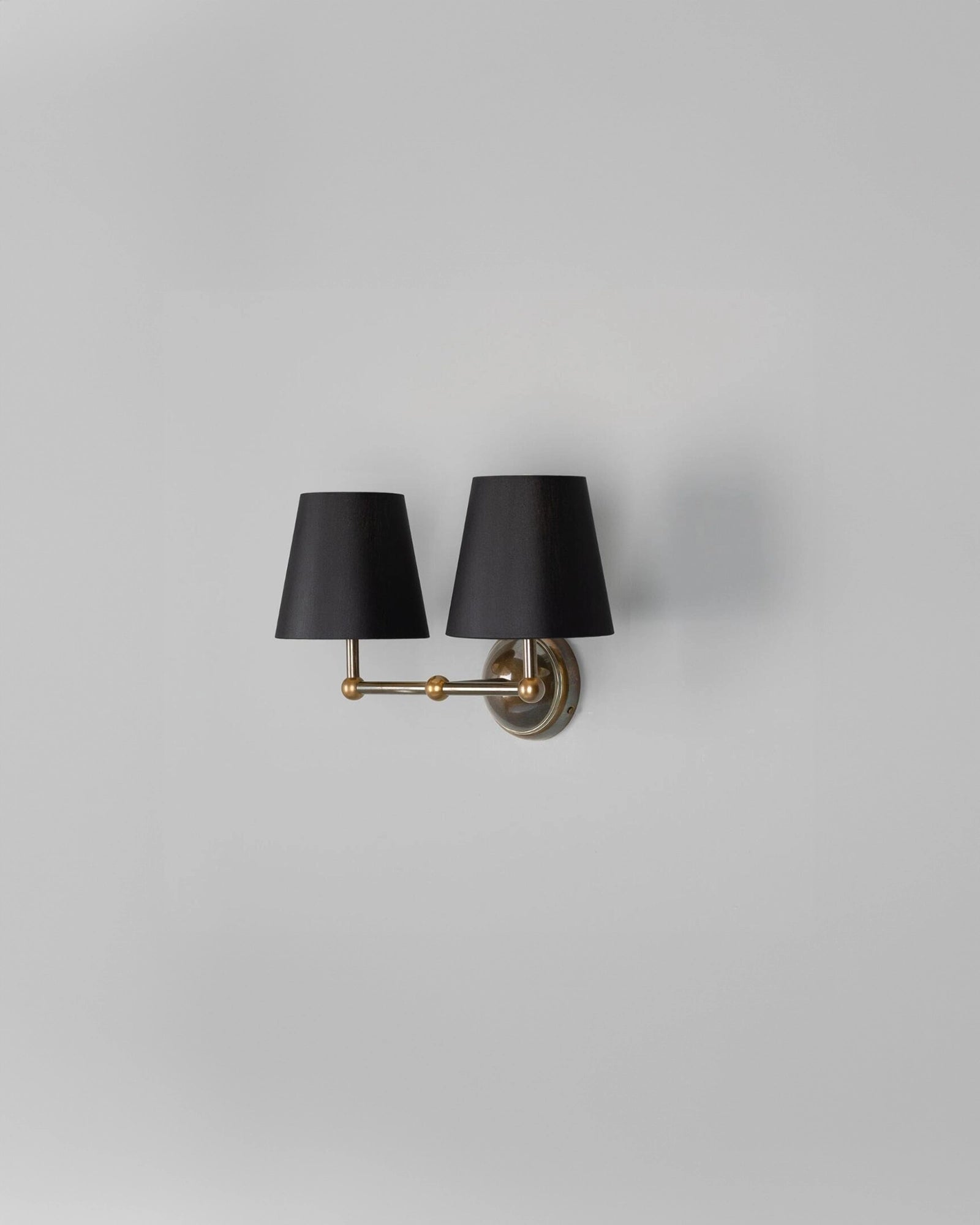 Busan 2lt Wall Light