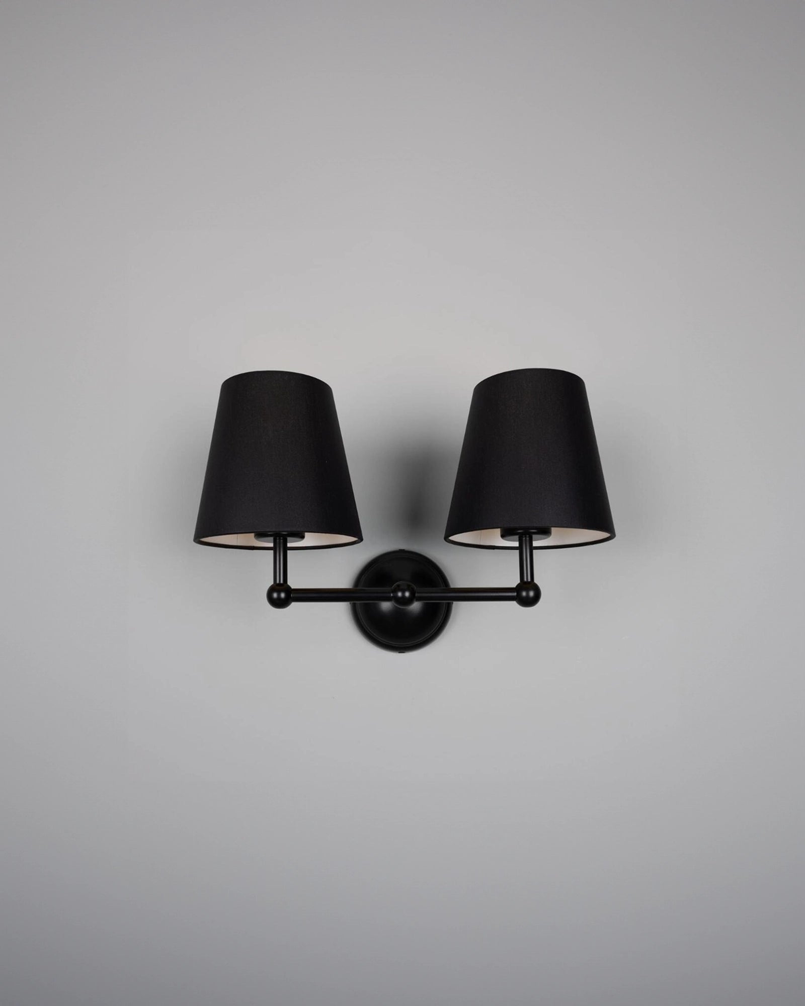 Busan 2lt Wall Light