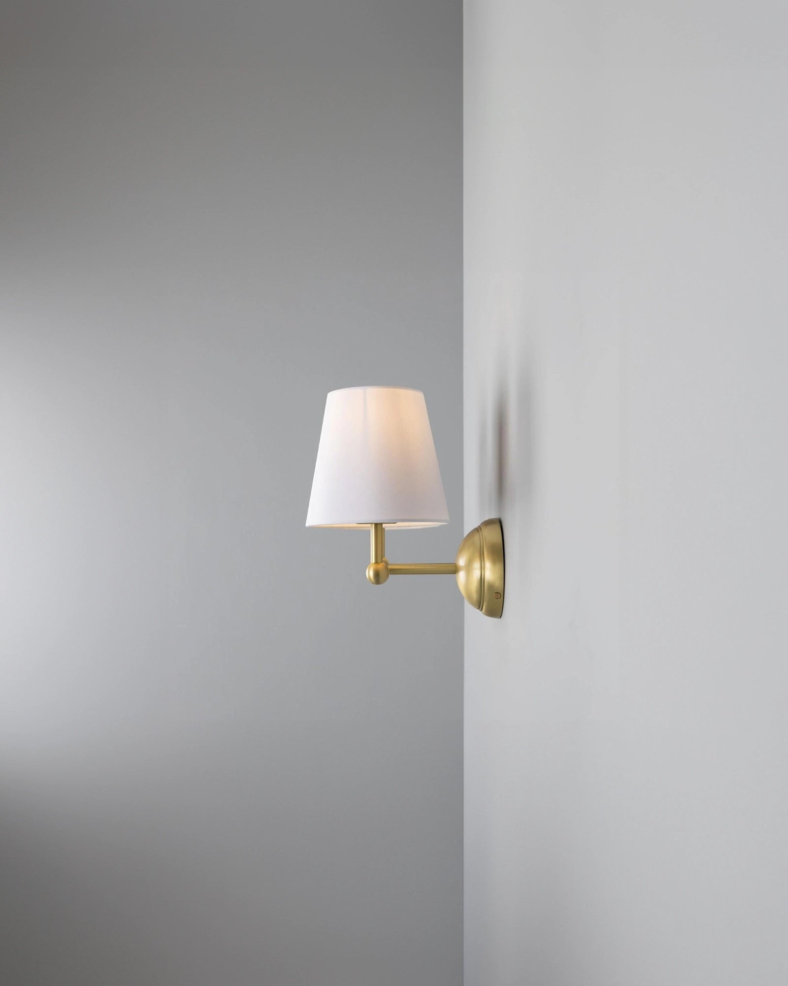 Busan 2lt Wall Light