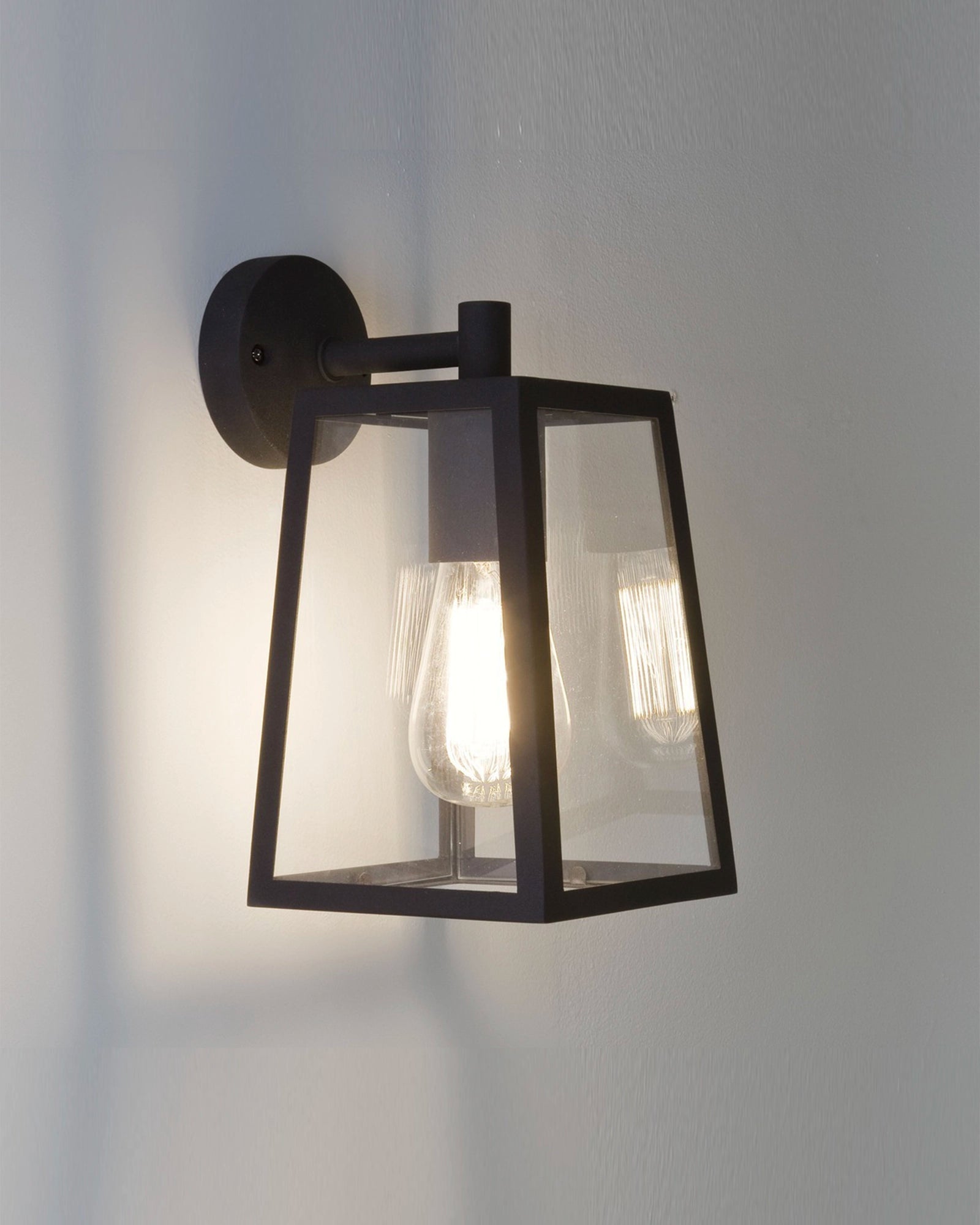 Calvi Outdoor Wall Light
