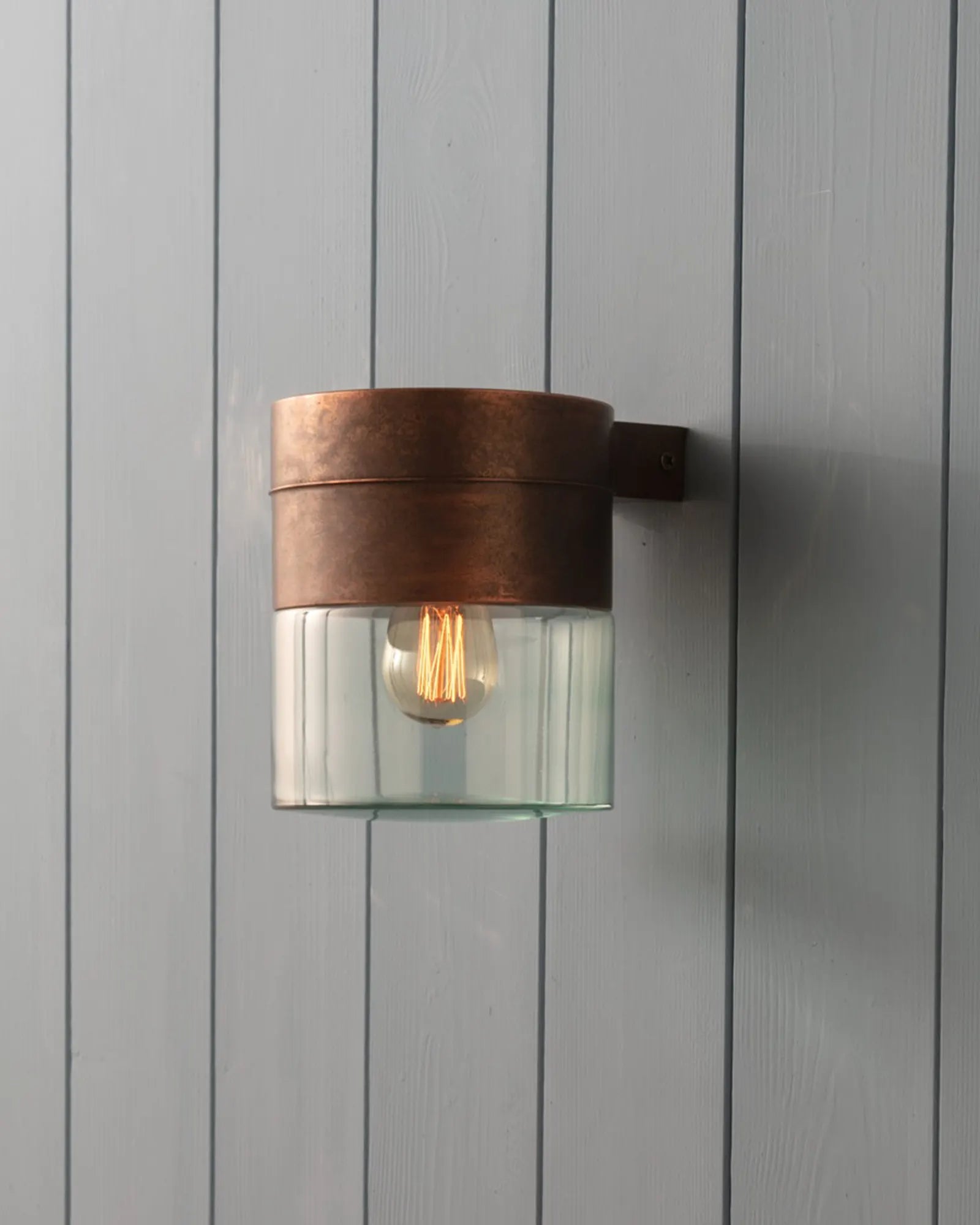 Chapeau Arm Wall Light