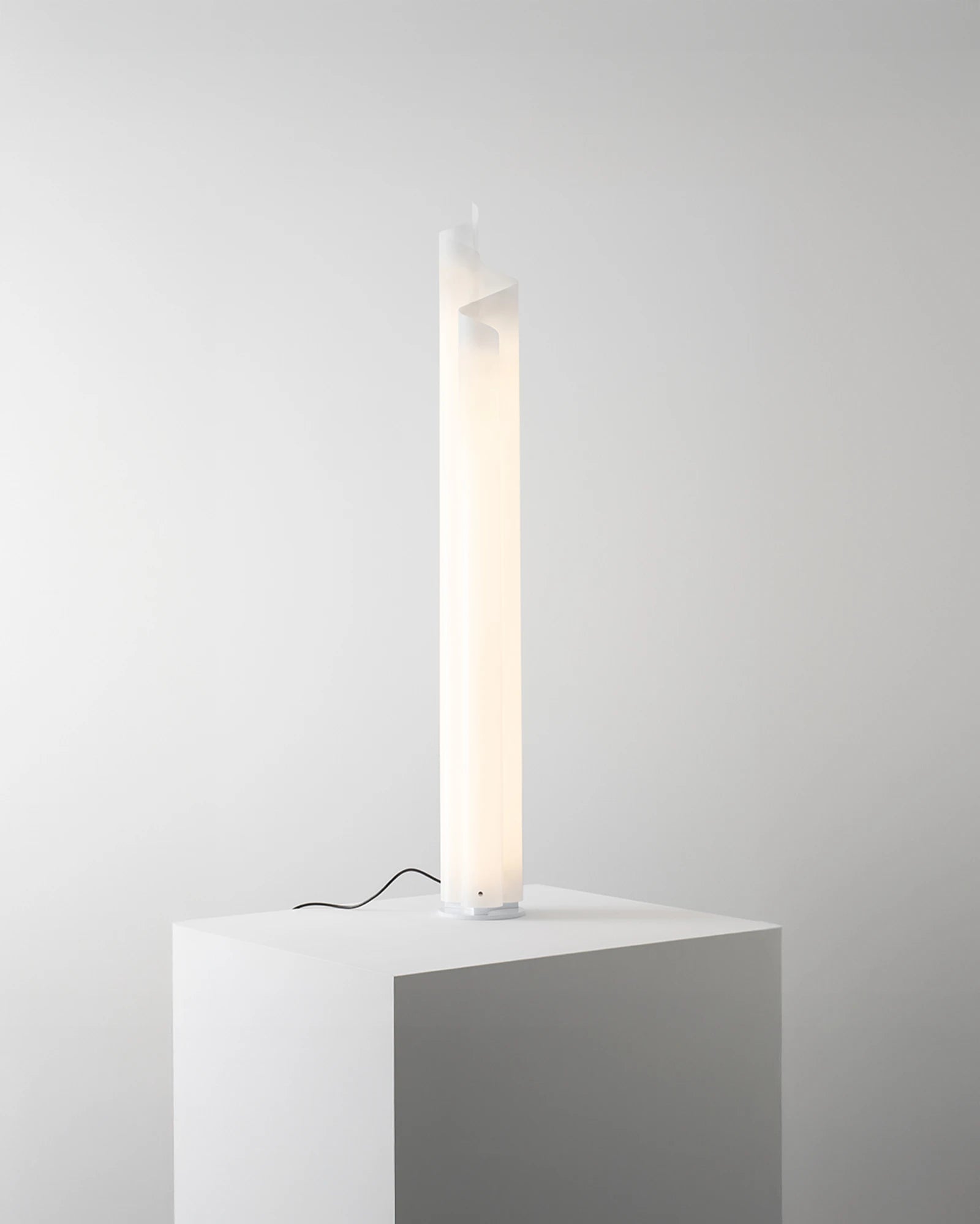 Chimera Floor Lamp