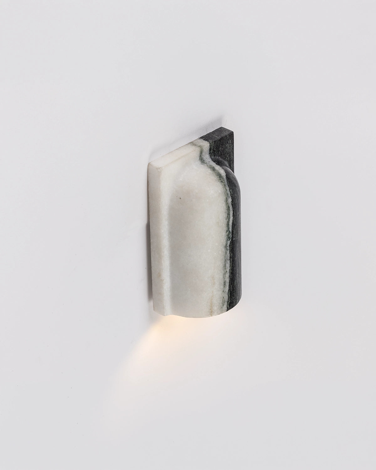 Coast Wall Light- Vertical