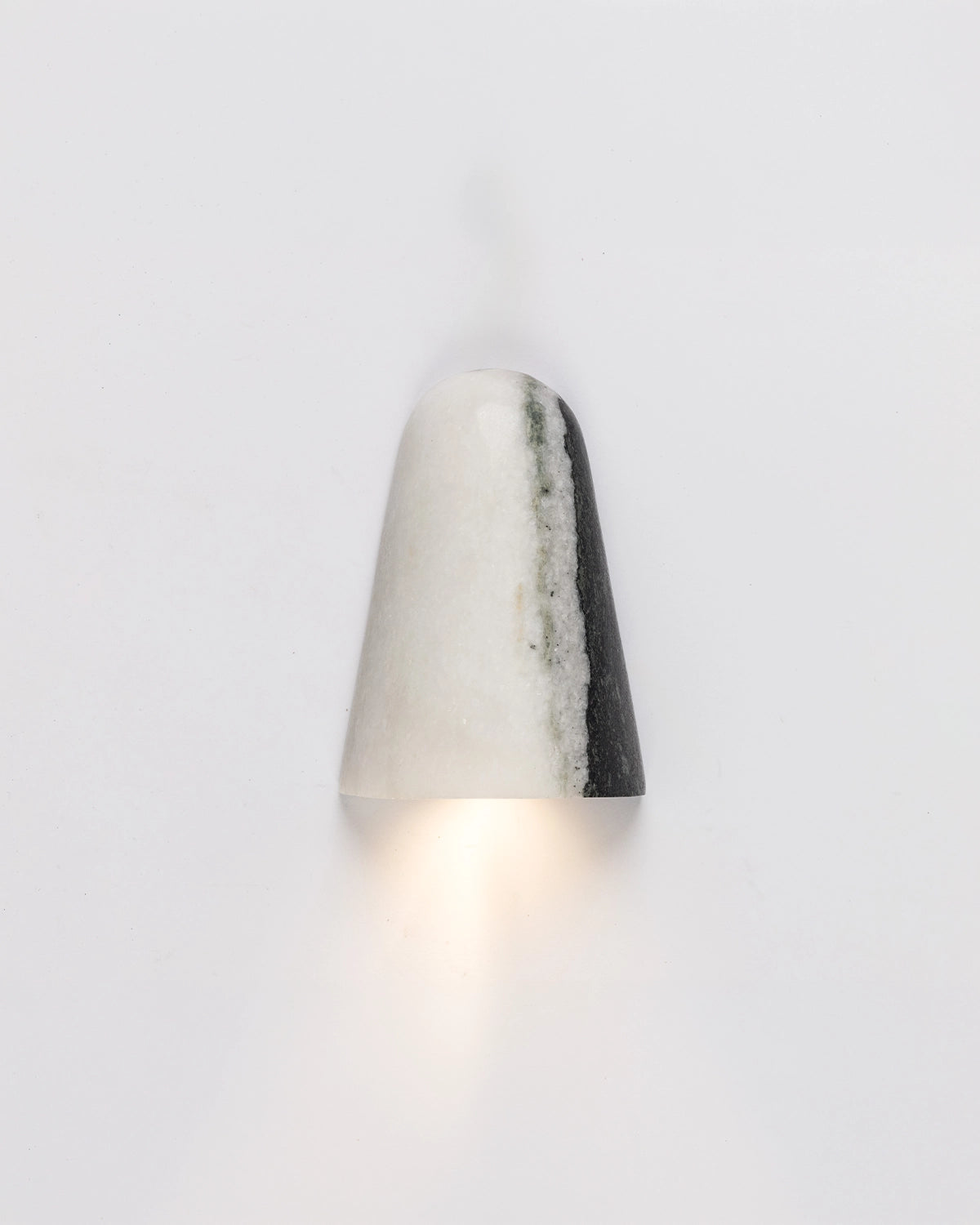 Cove Wall Light- Vertical