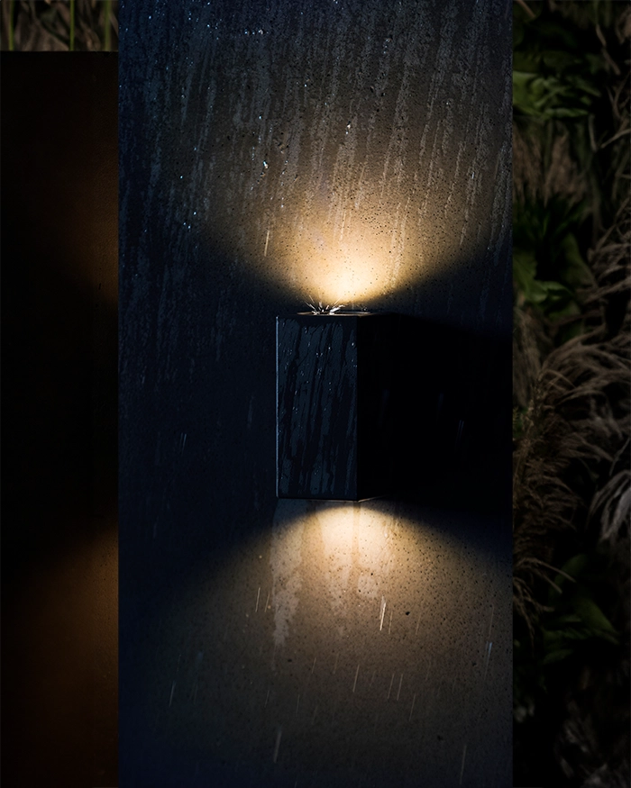 D Outdoor Wall Light