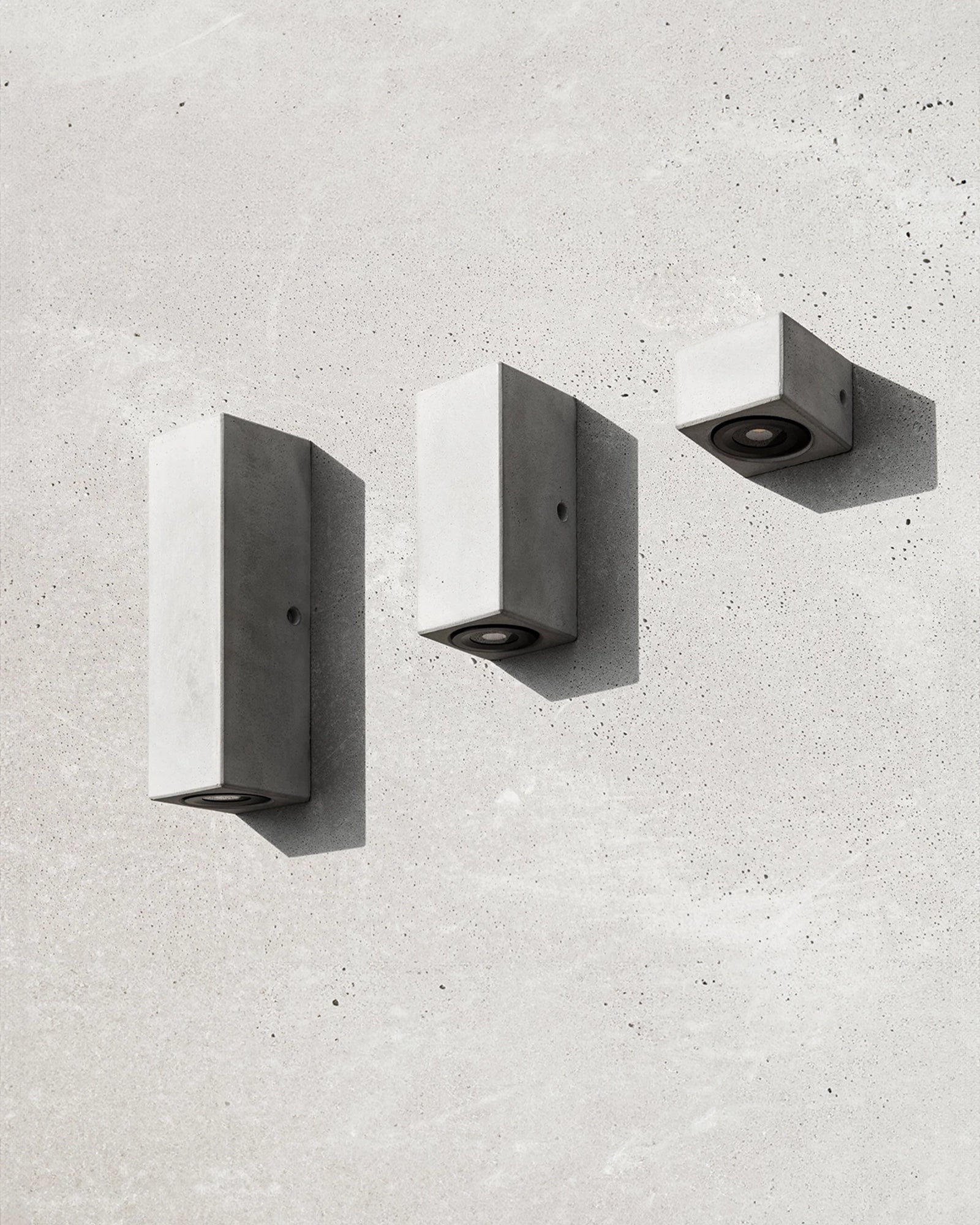 D Outdoor Wall Light