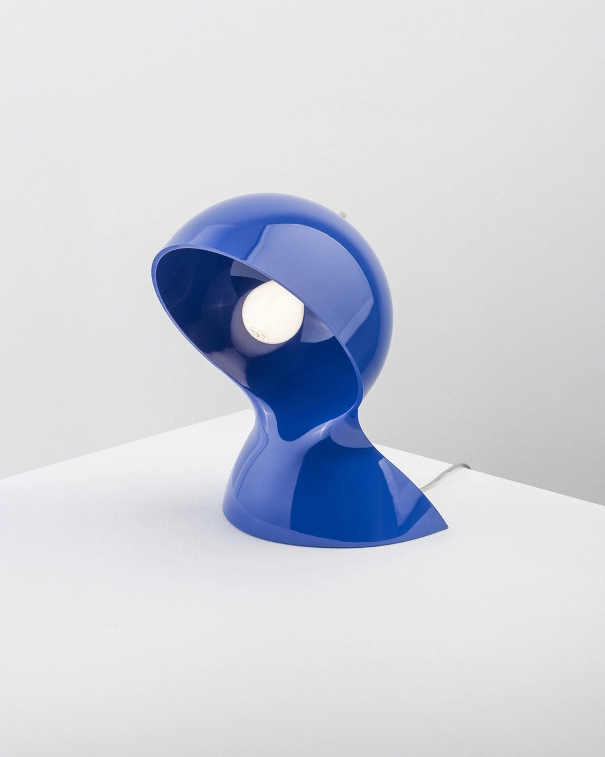 Dalu Table Lamp