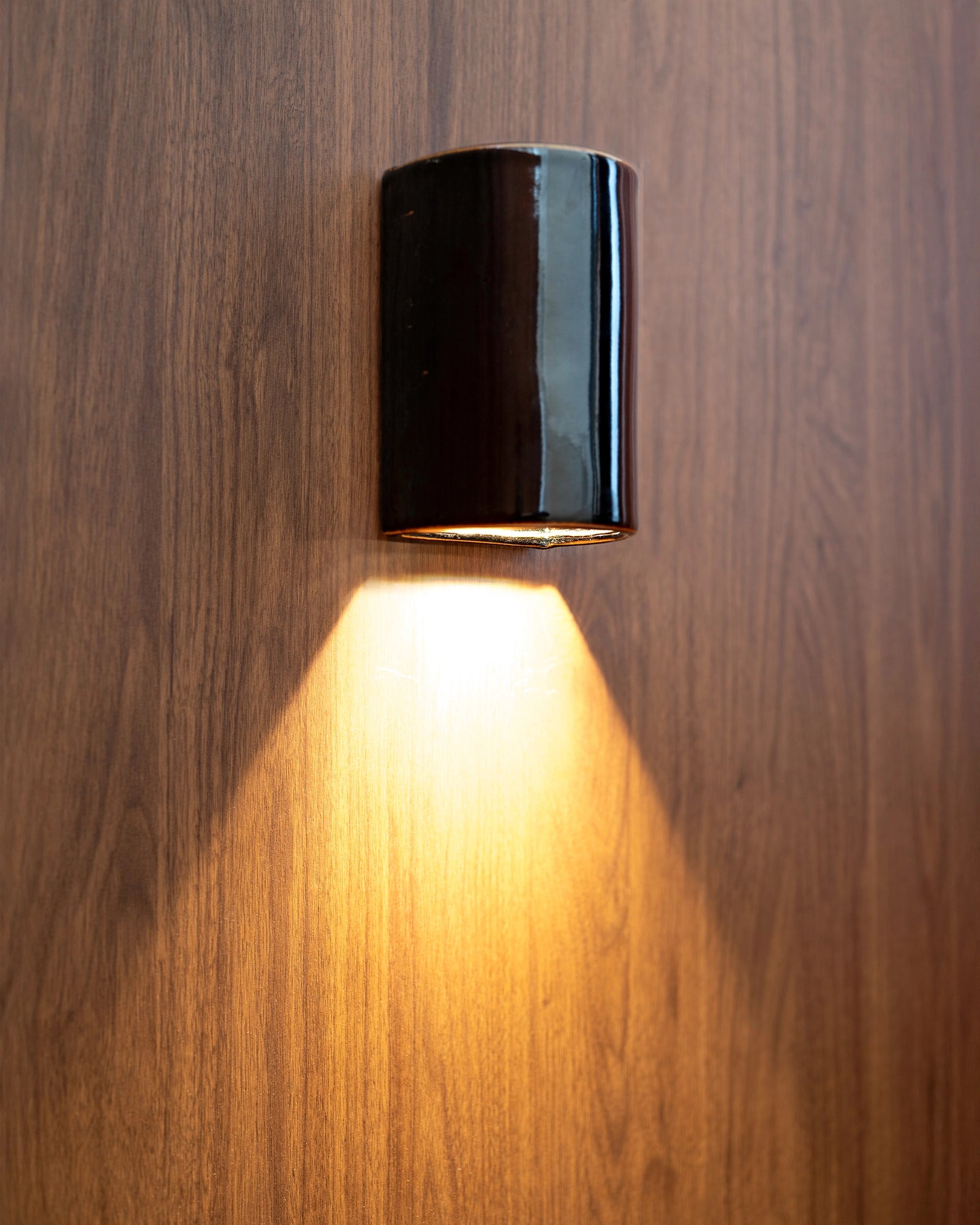 Dawn Short Colour Wall Light