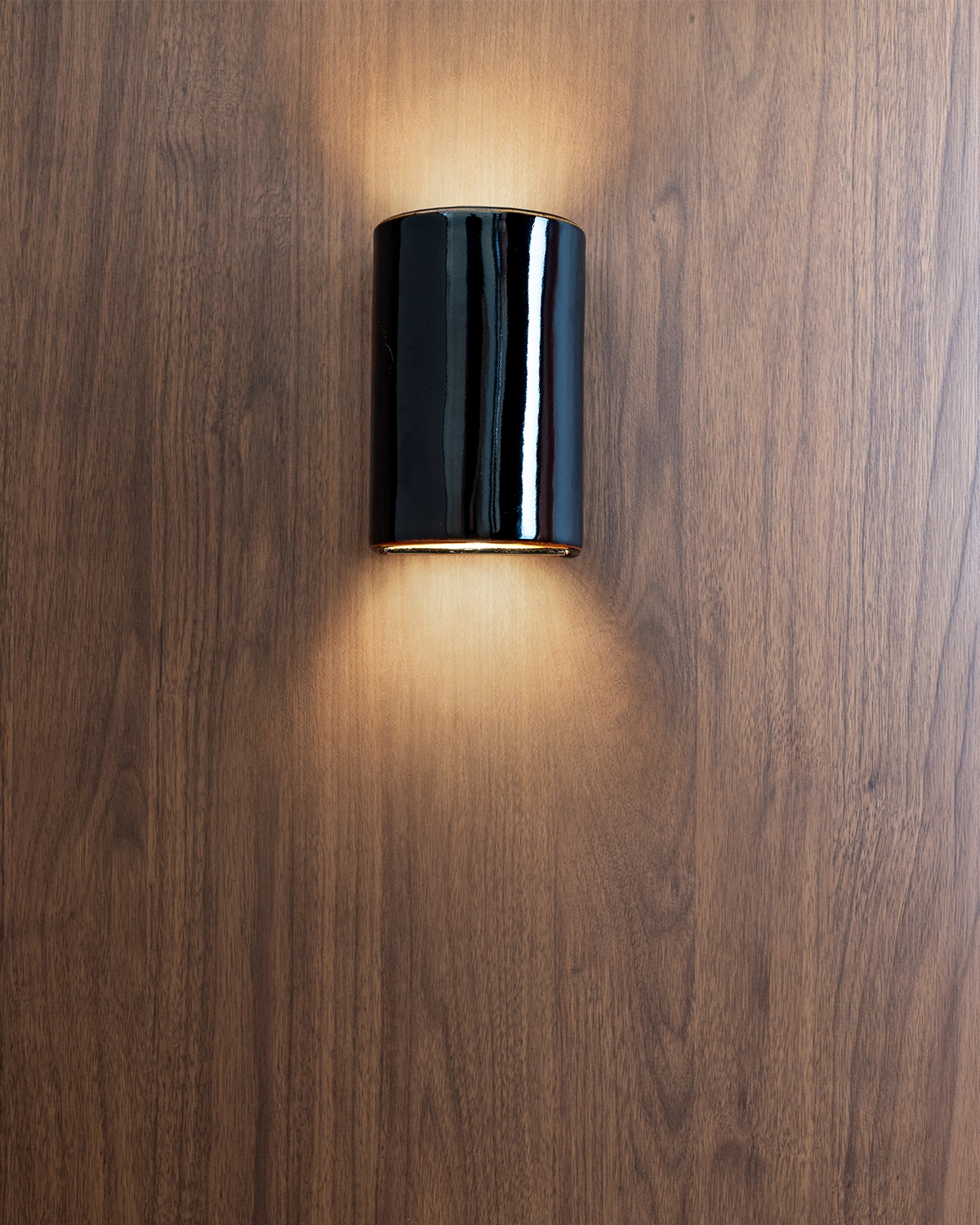 Dawn Short Colour Wall Light