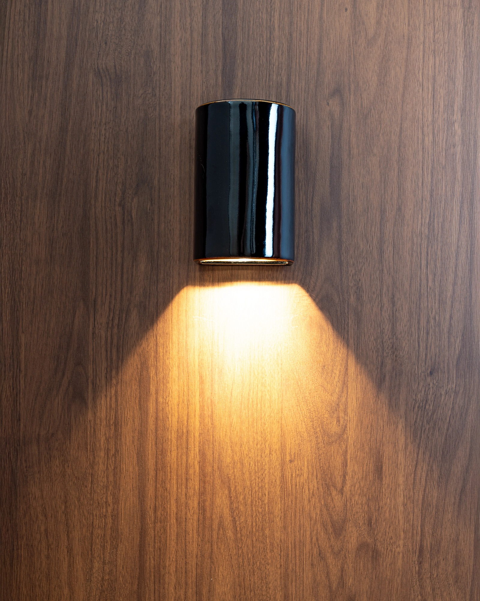 Dawn Short Colour Wall Light