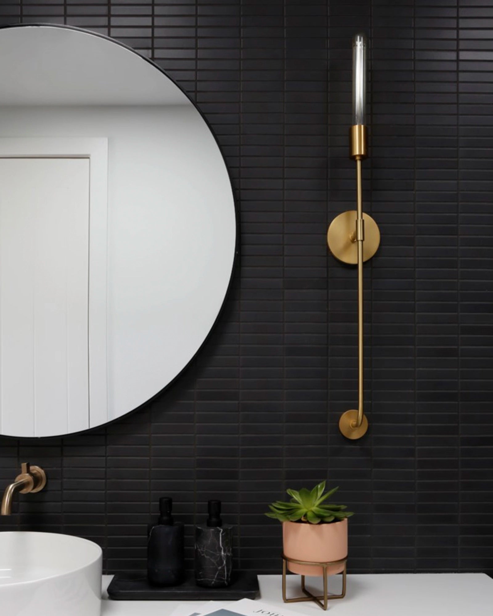 Dylan Wall Light