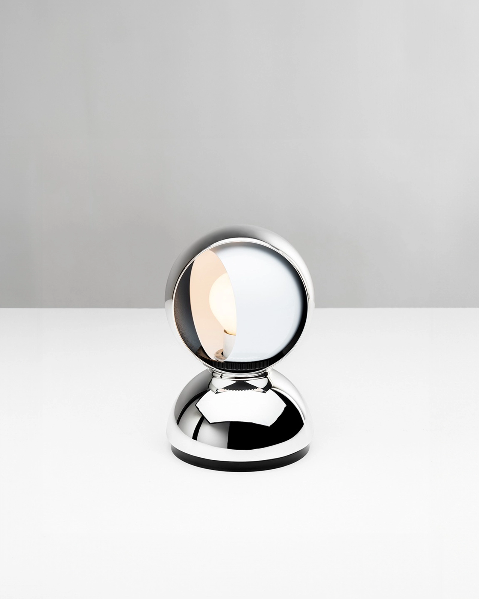 Eclisse Table Lamp