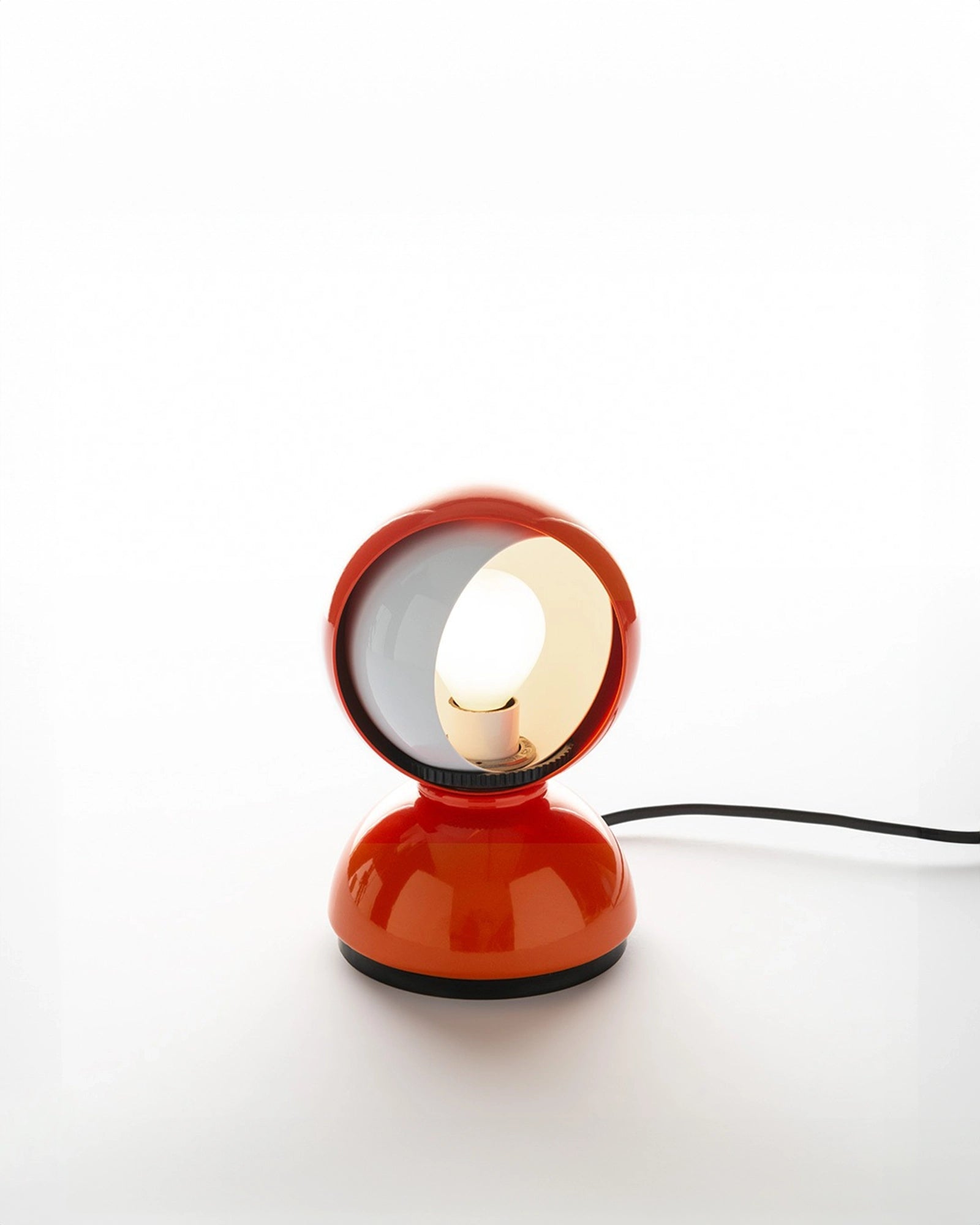 Eclisse Table Lamp