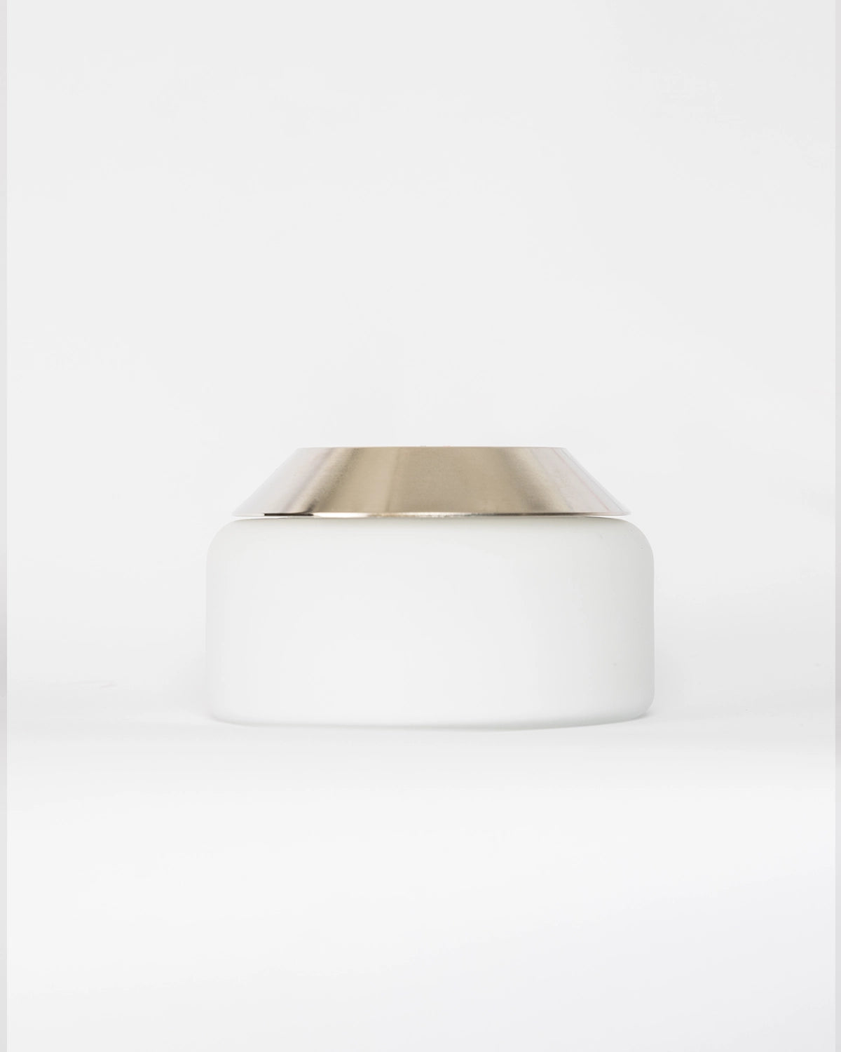 Flat White Wall Light