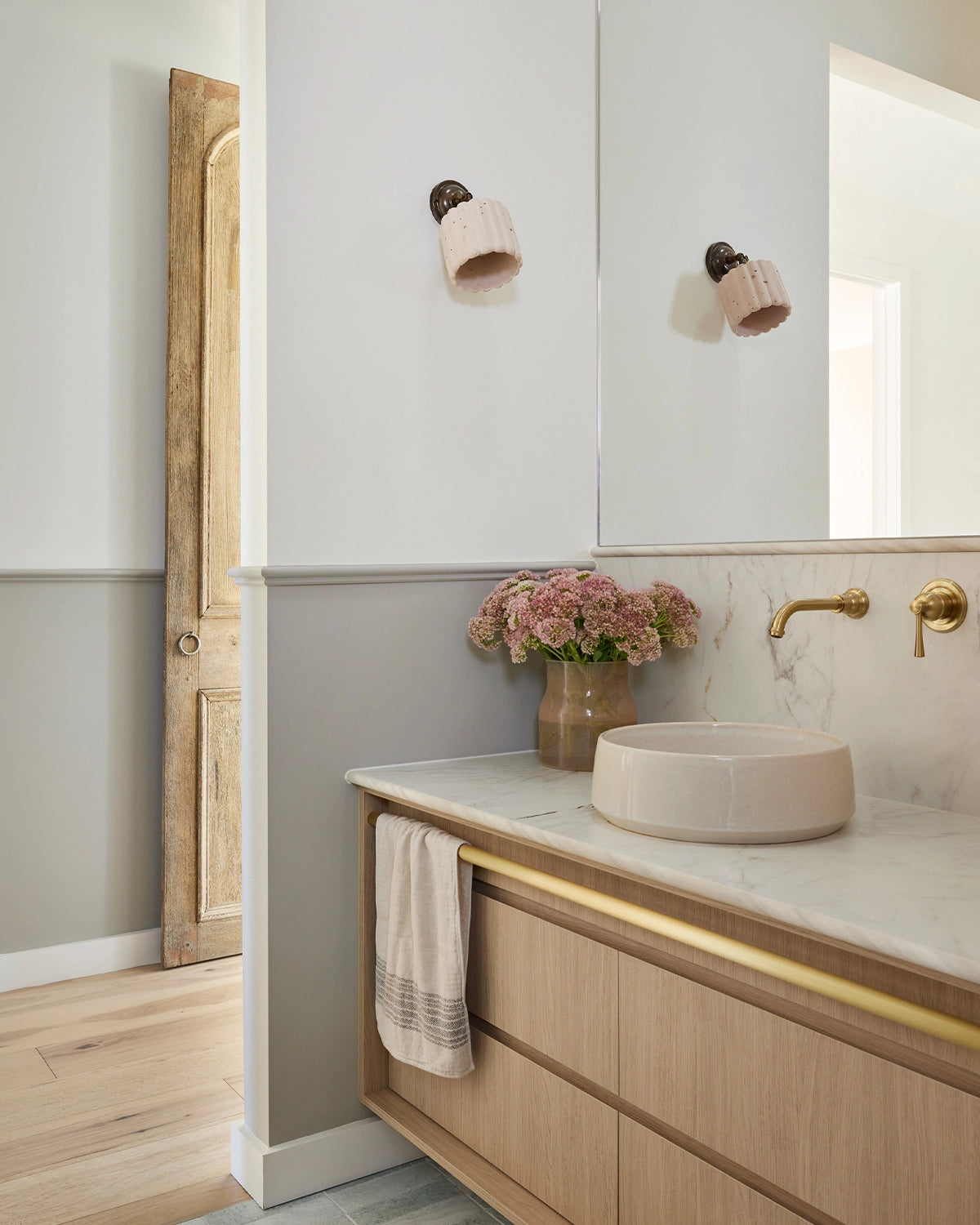 Fluted Knuckle Wall Light