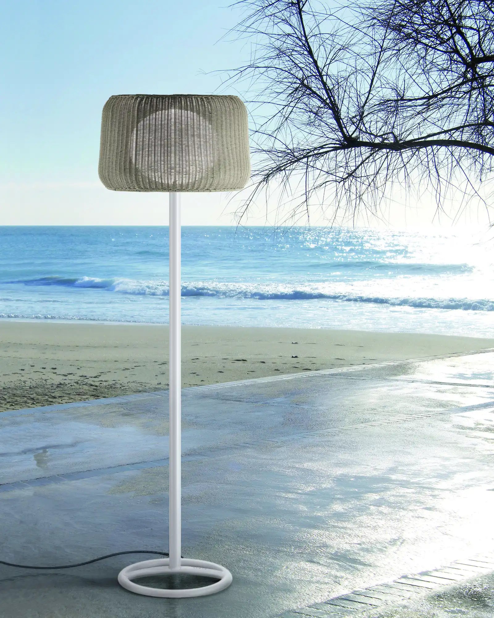 Fora Outdoor Floor Lamp