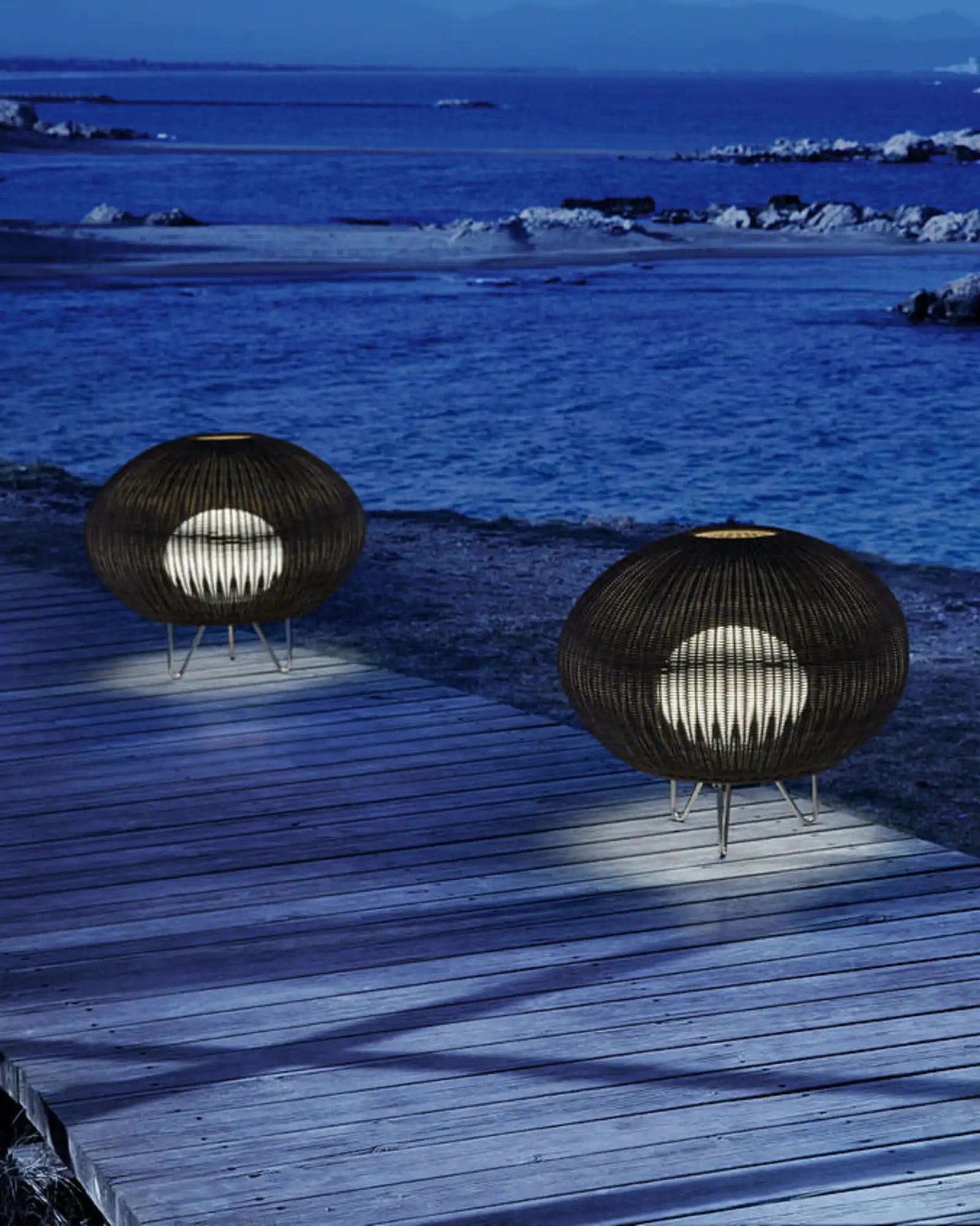 Garota Outdoor Table Lamp