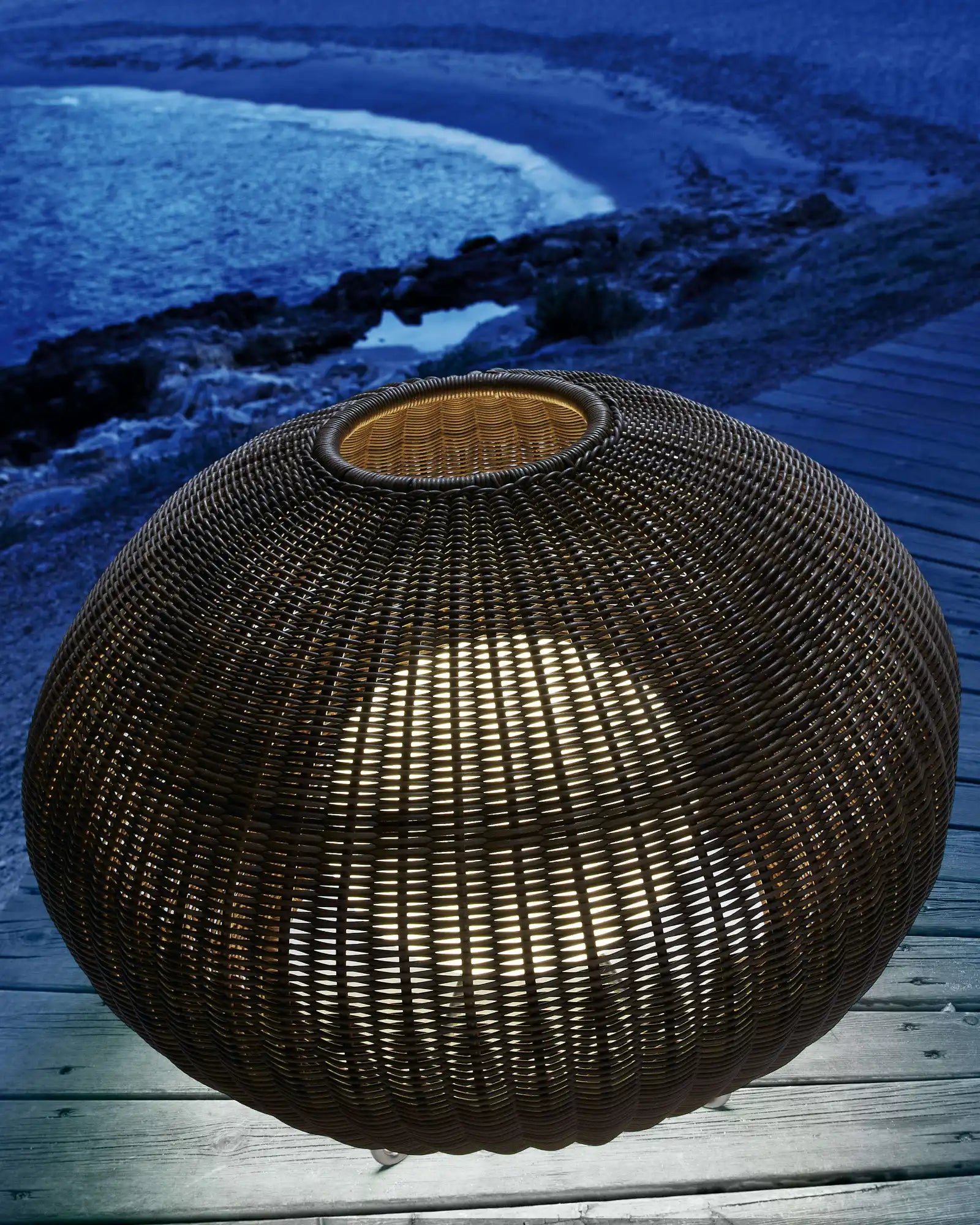 Garota Outdoor Table Lamp