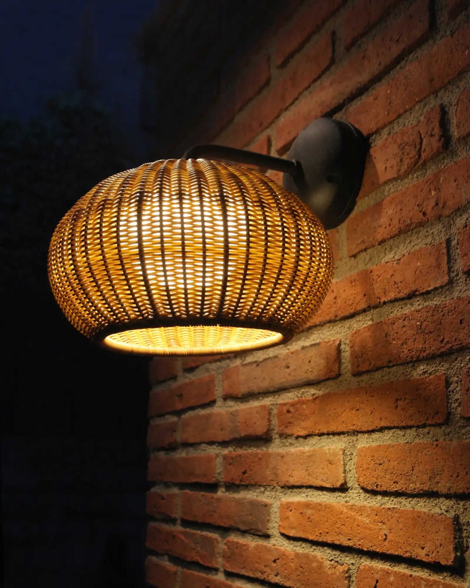 Garota Outdoor Wall Light