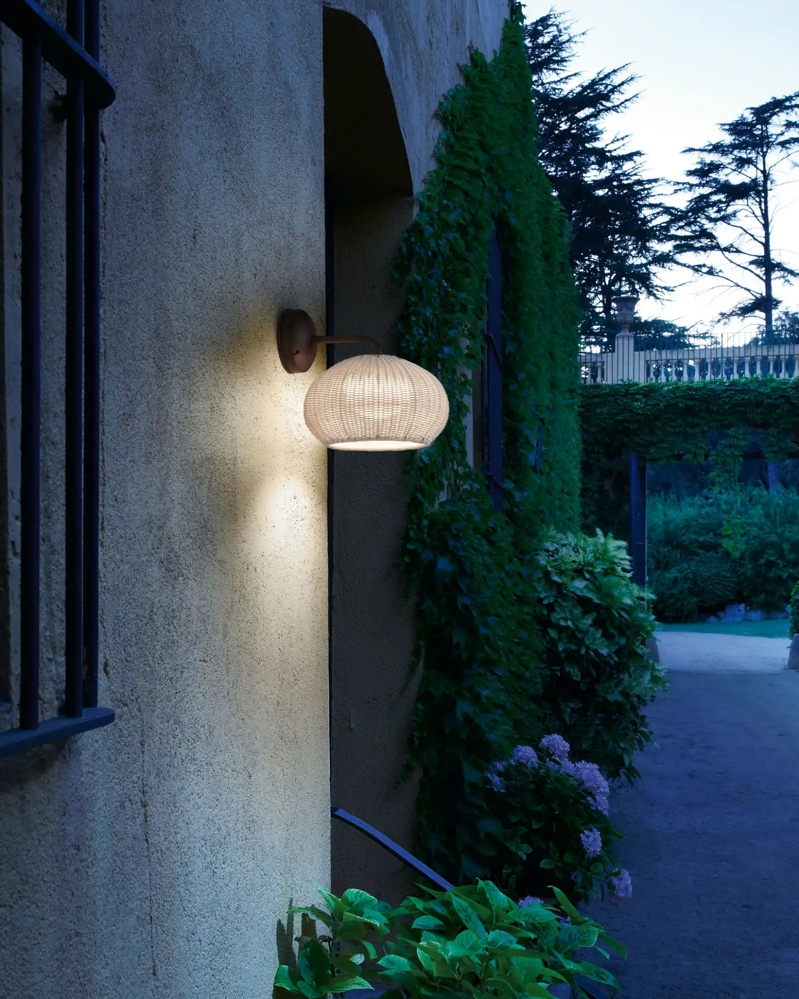 Garota Outdoor Wall Light