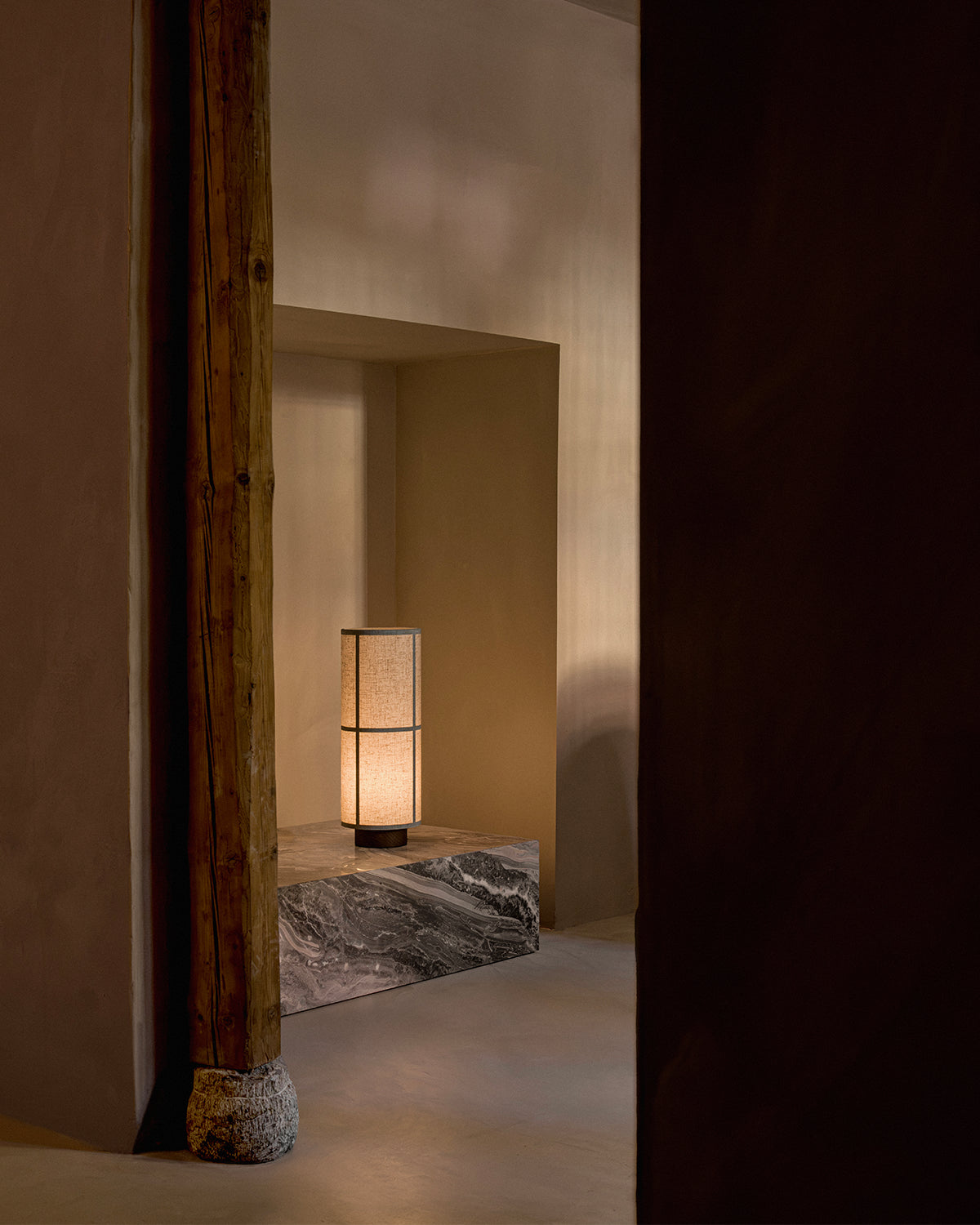 Hashira Table Lamp