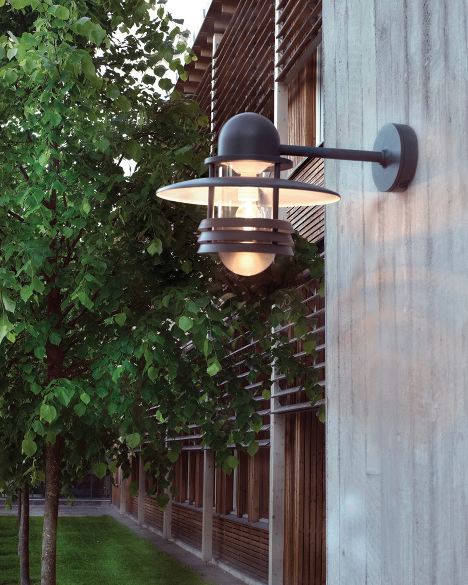 Helsinki Wall Light