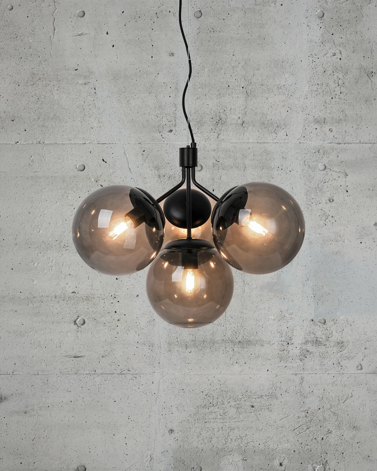 Ivona 4lt Pendant Light