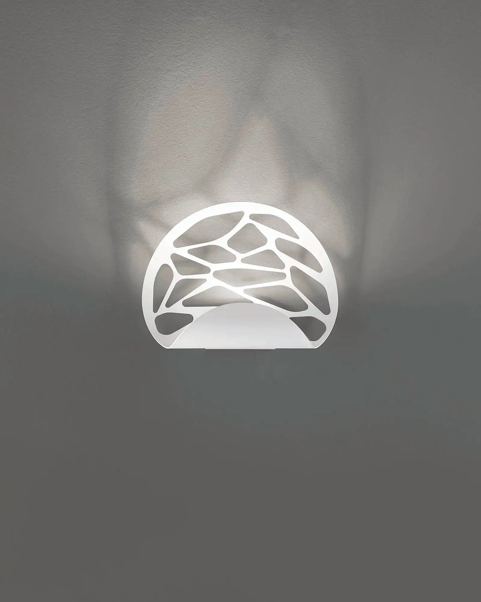 Kelly Wall Light