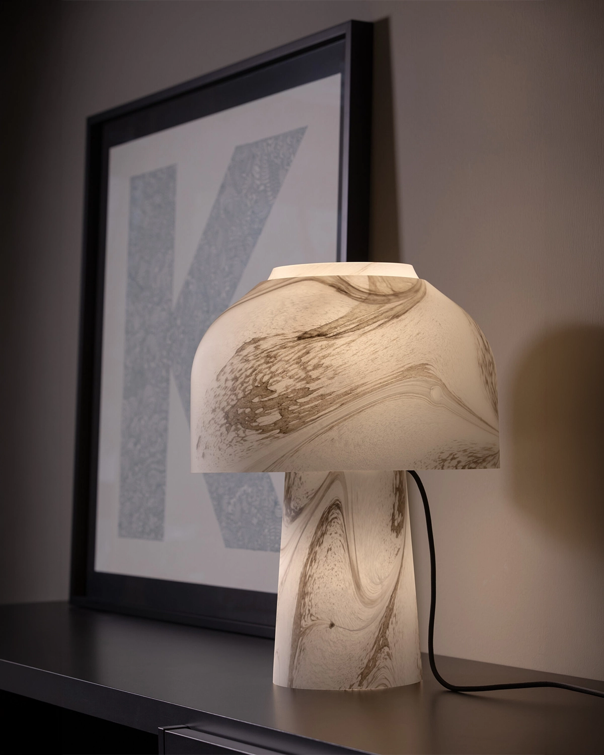 Lilly Table Lamp
