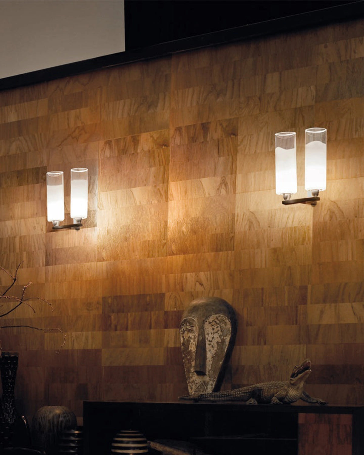 Lio Wall Light