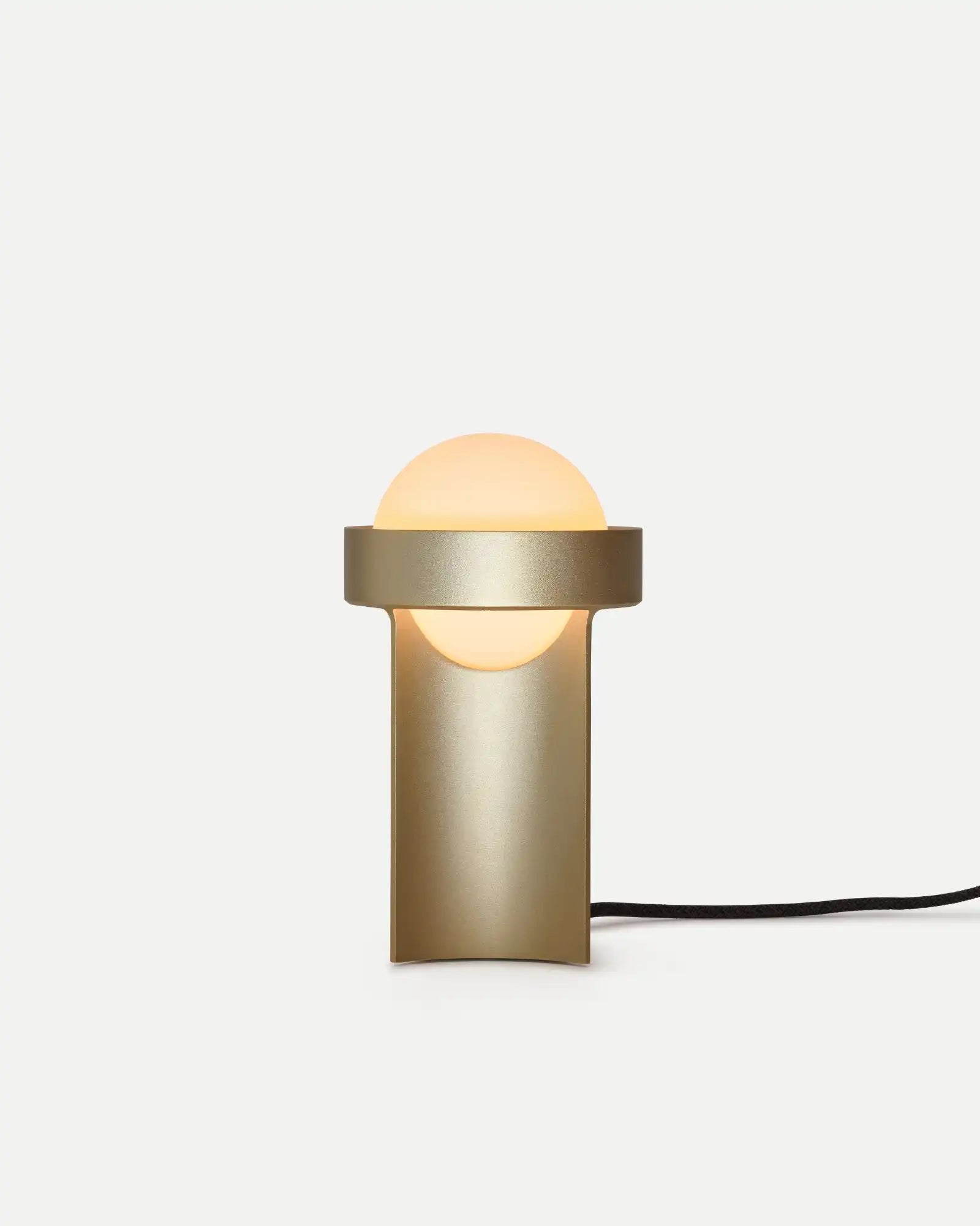 Loop Sphere Table Lamp