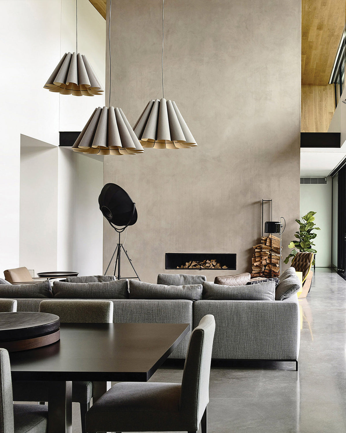 Lora Pendant Light