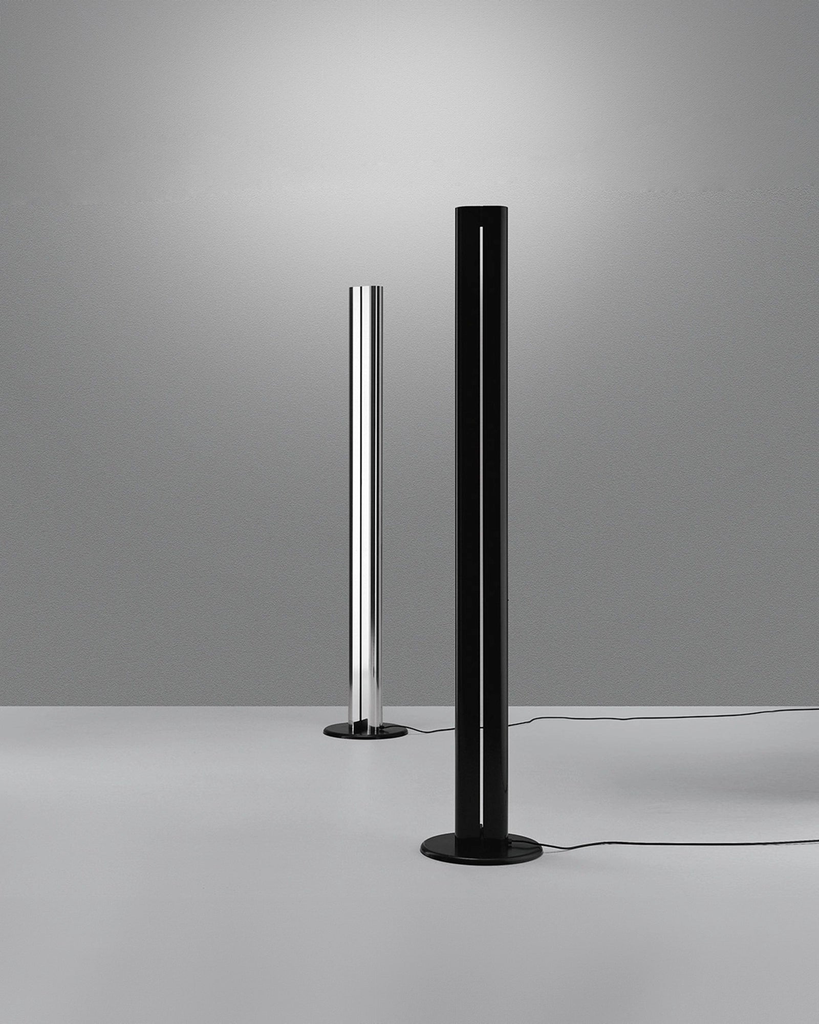Megaron Floor Lamp