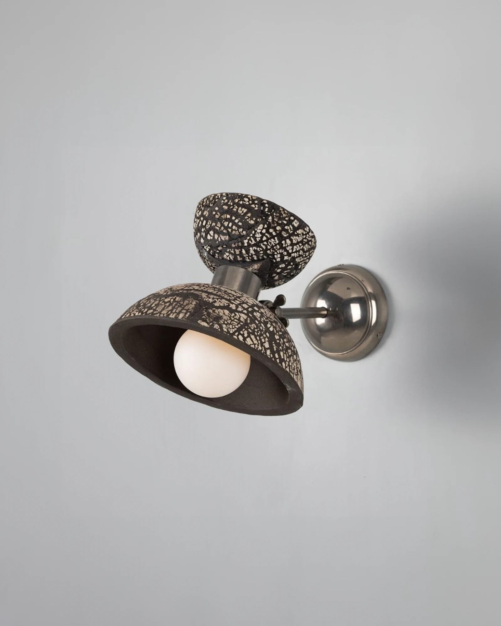 Nakaii Wall Light