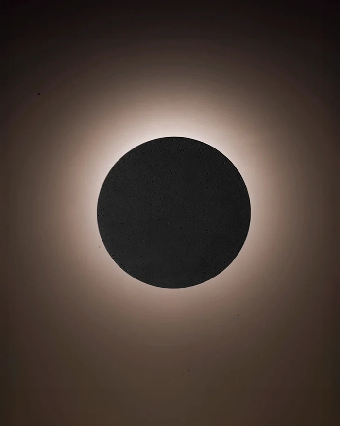 O2 Outdoor Wall Light