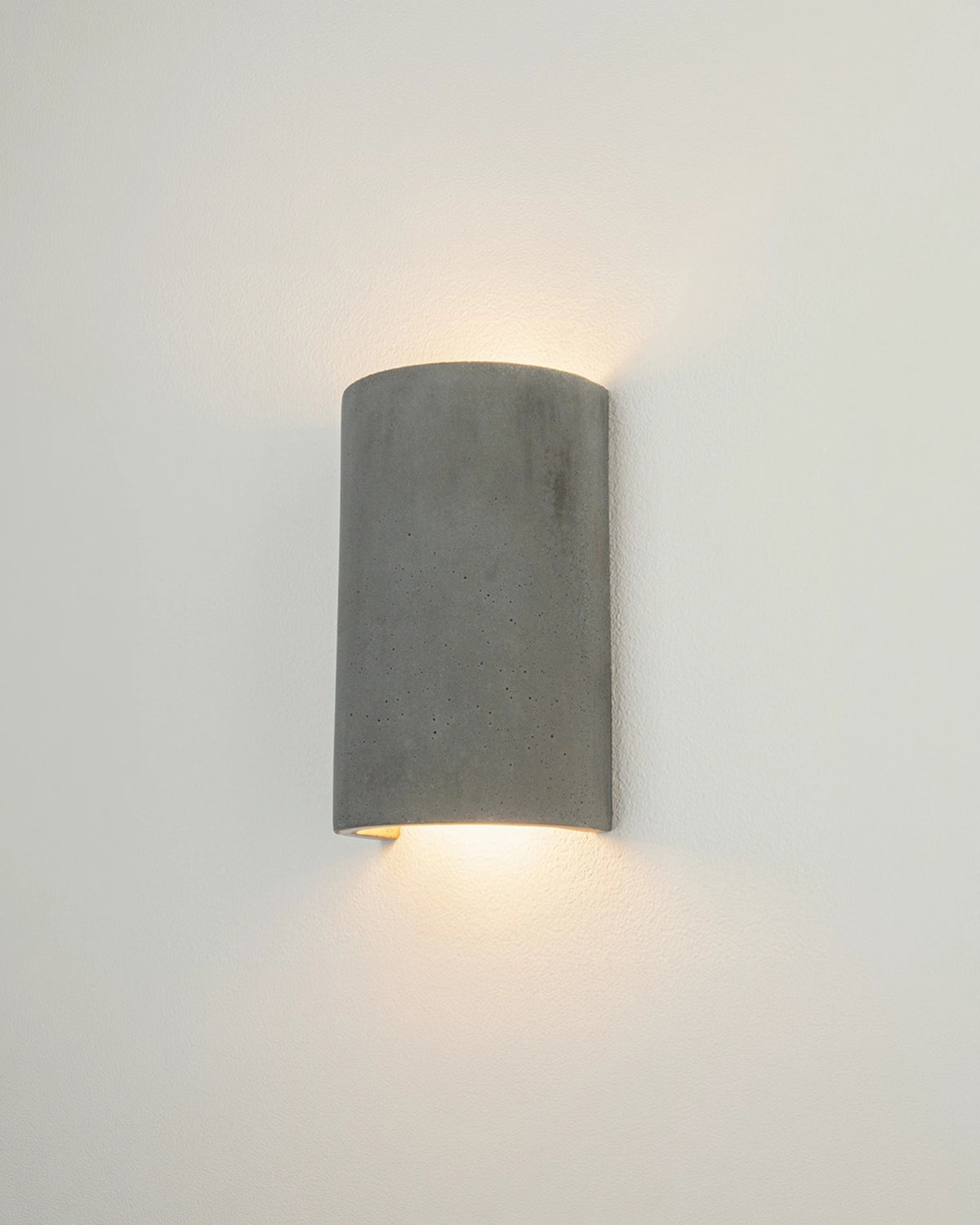Olympia Curve Concrete Wall Light